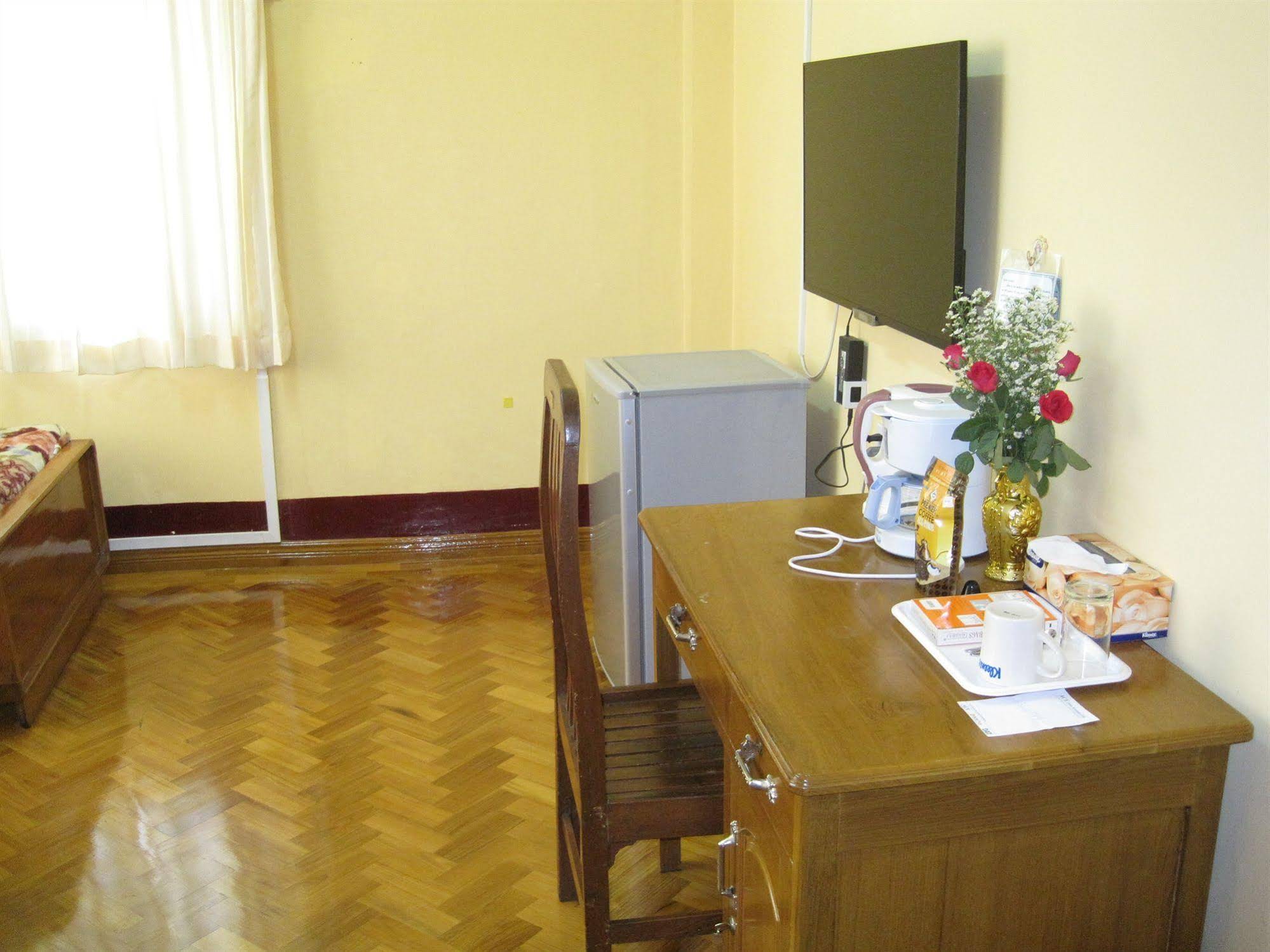 Golden Guest Inn