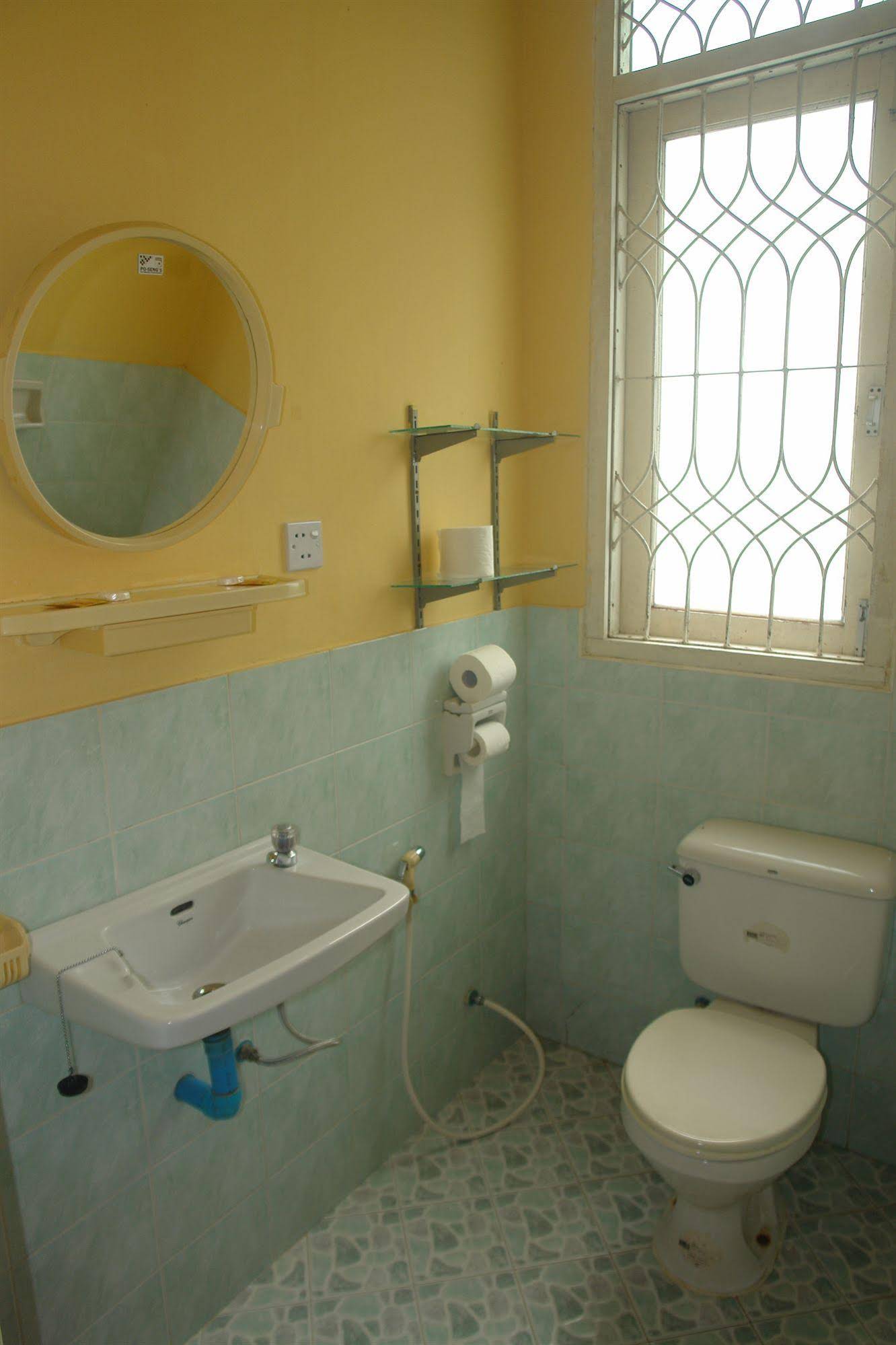 Golden Guest Inn