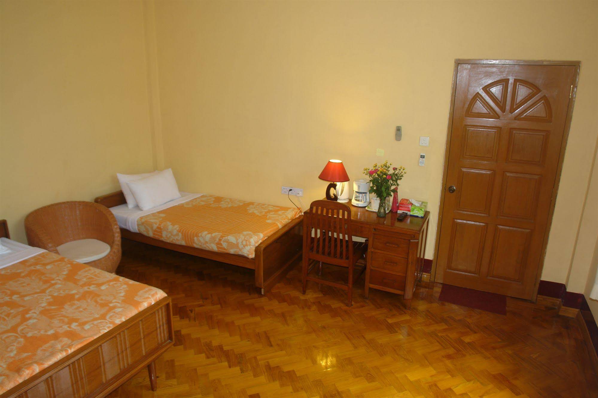 Golden Guest Inn