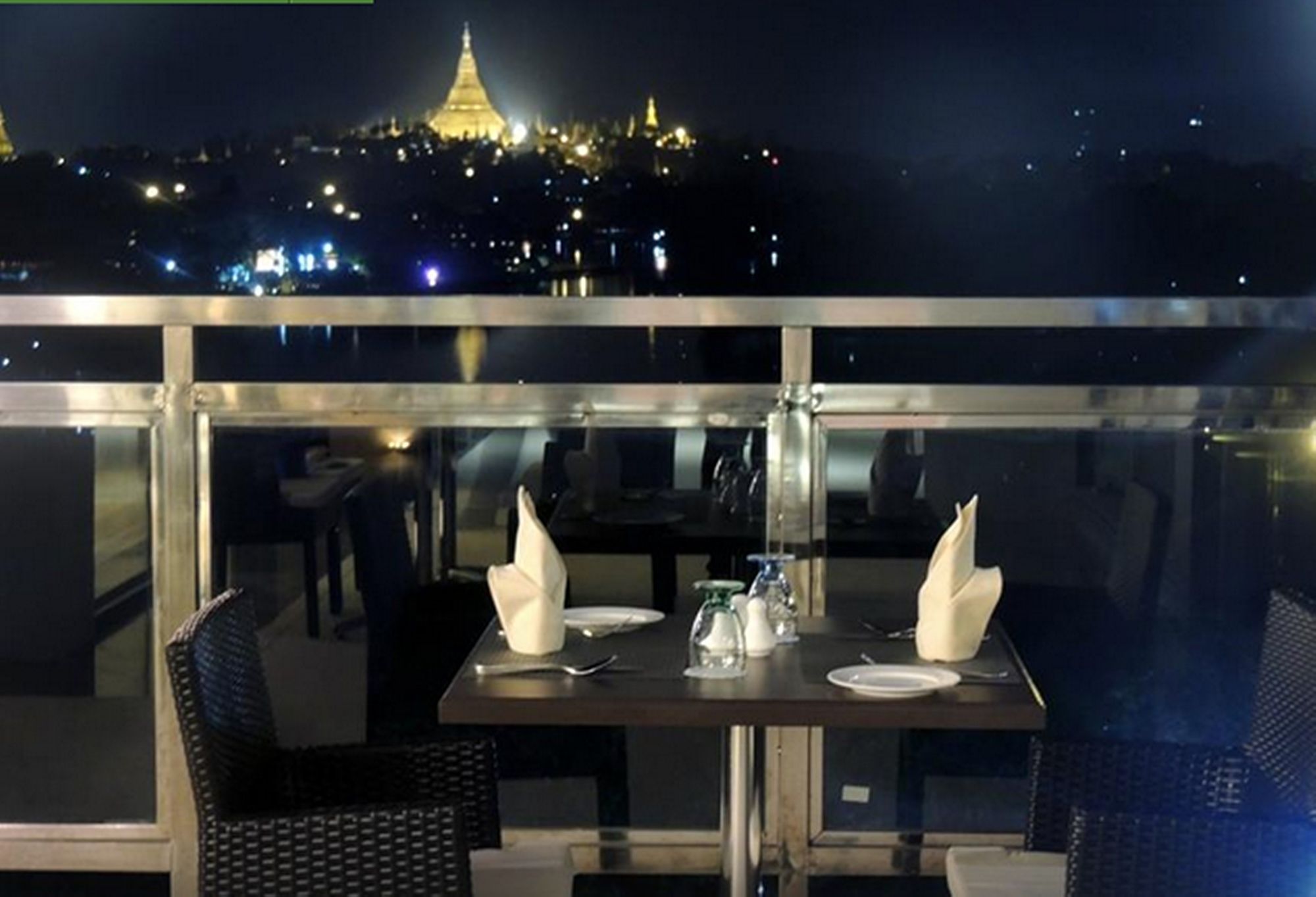 Esperado Lake View Hotel