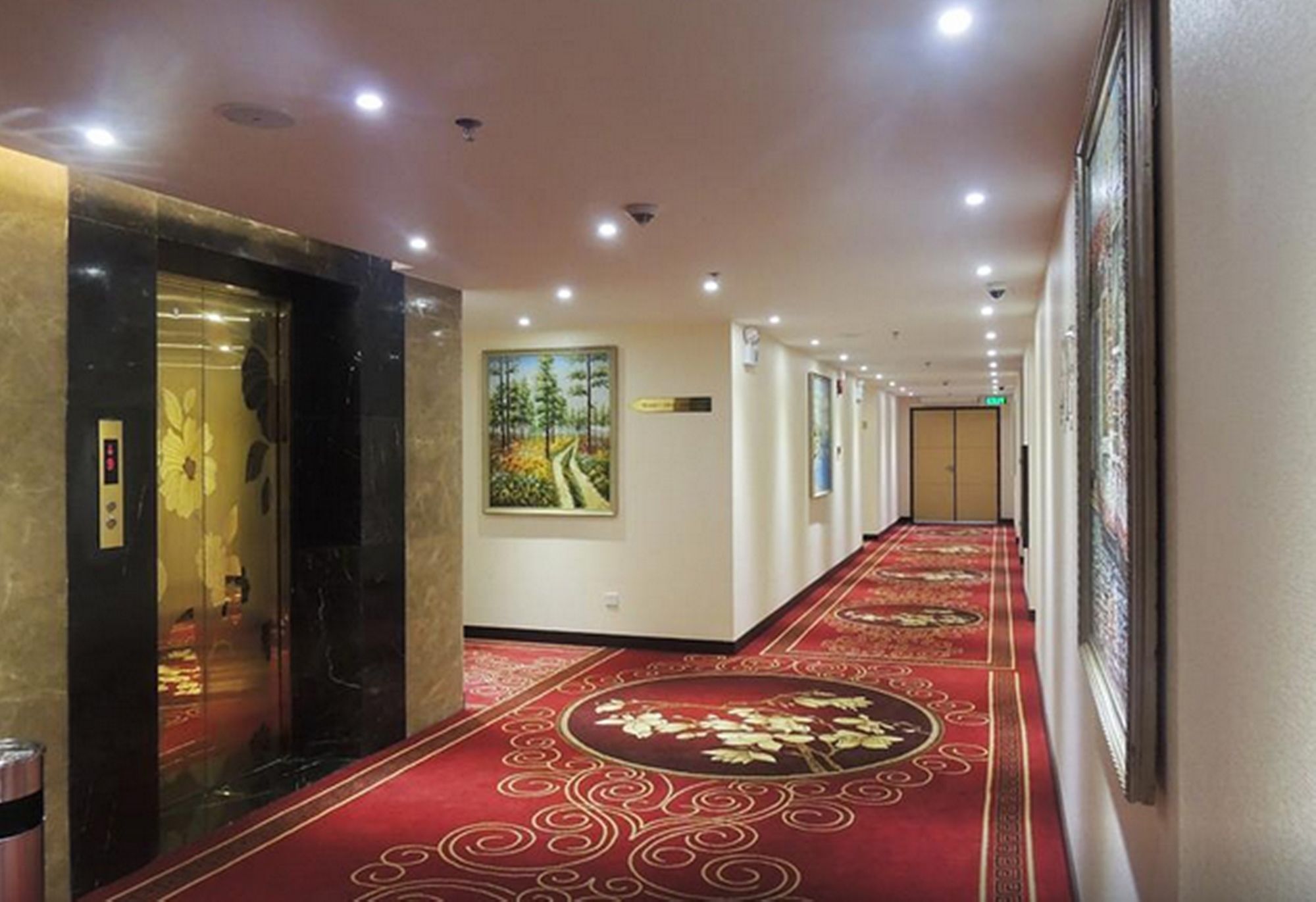 Esperado Lake View Hotel