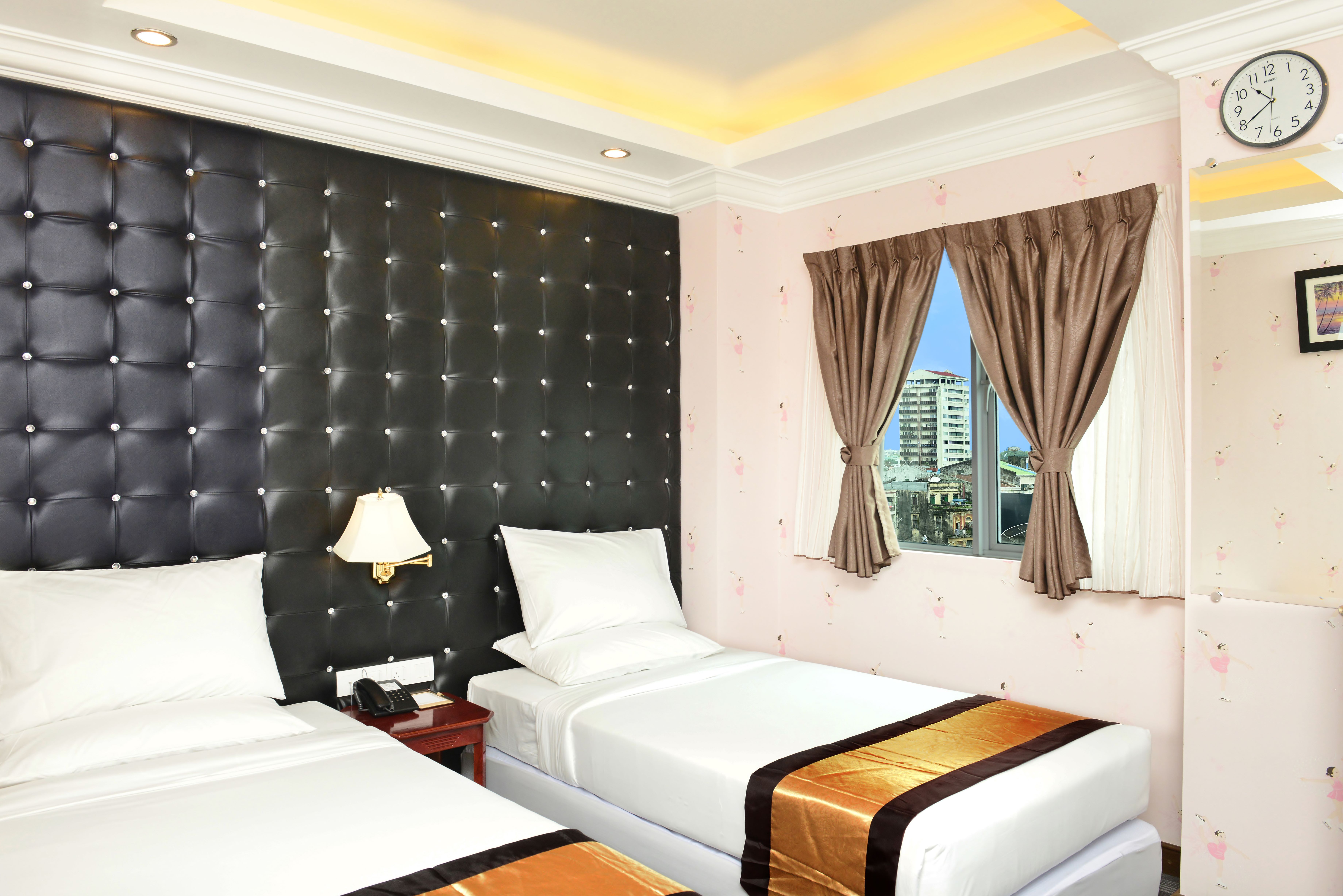 Hotel Grand United 21st Downtown
