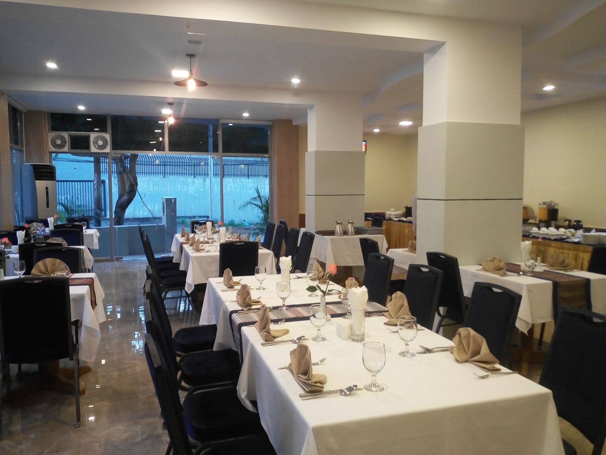 Hotel H Valley Yangon