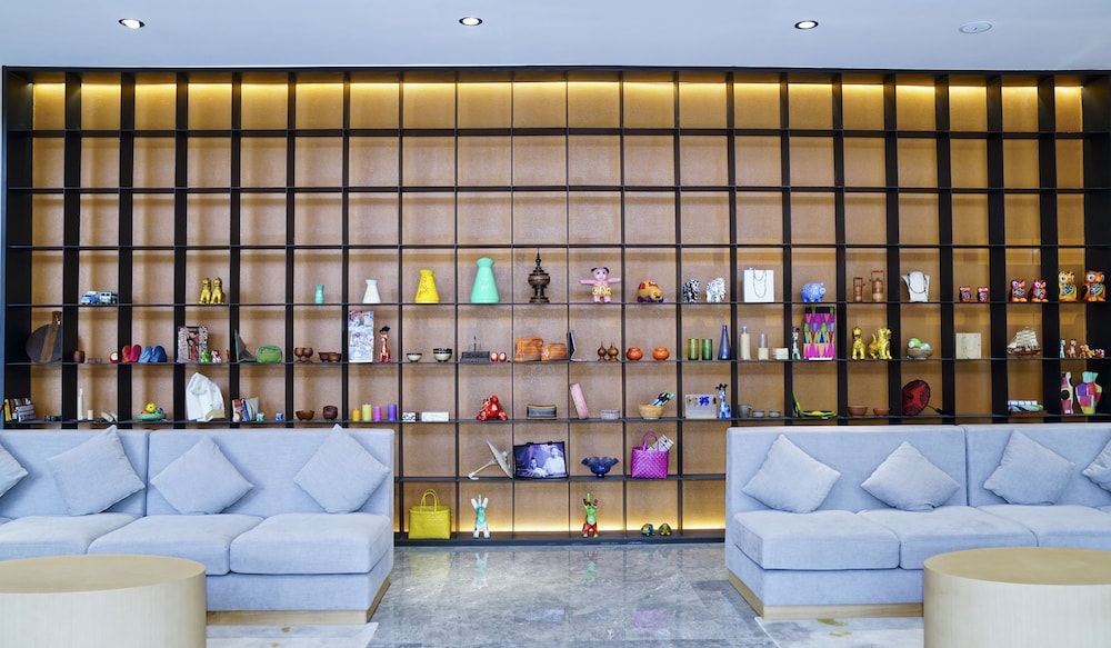 Hoya International Hotel