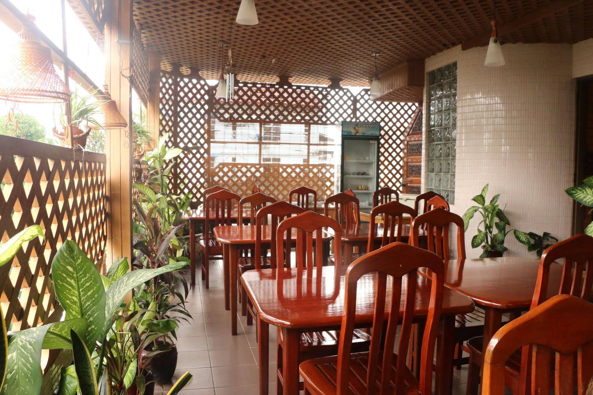 Kaung Lay Inn
