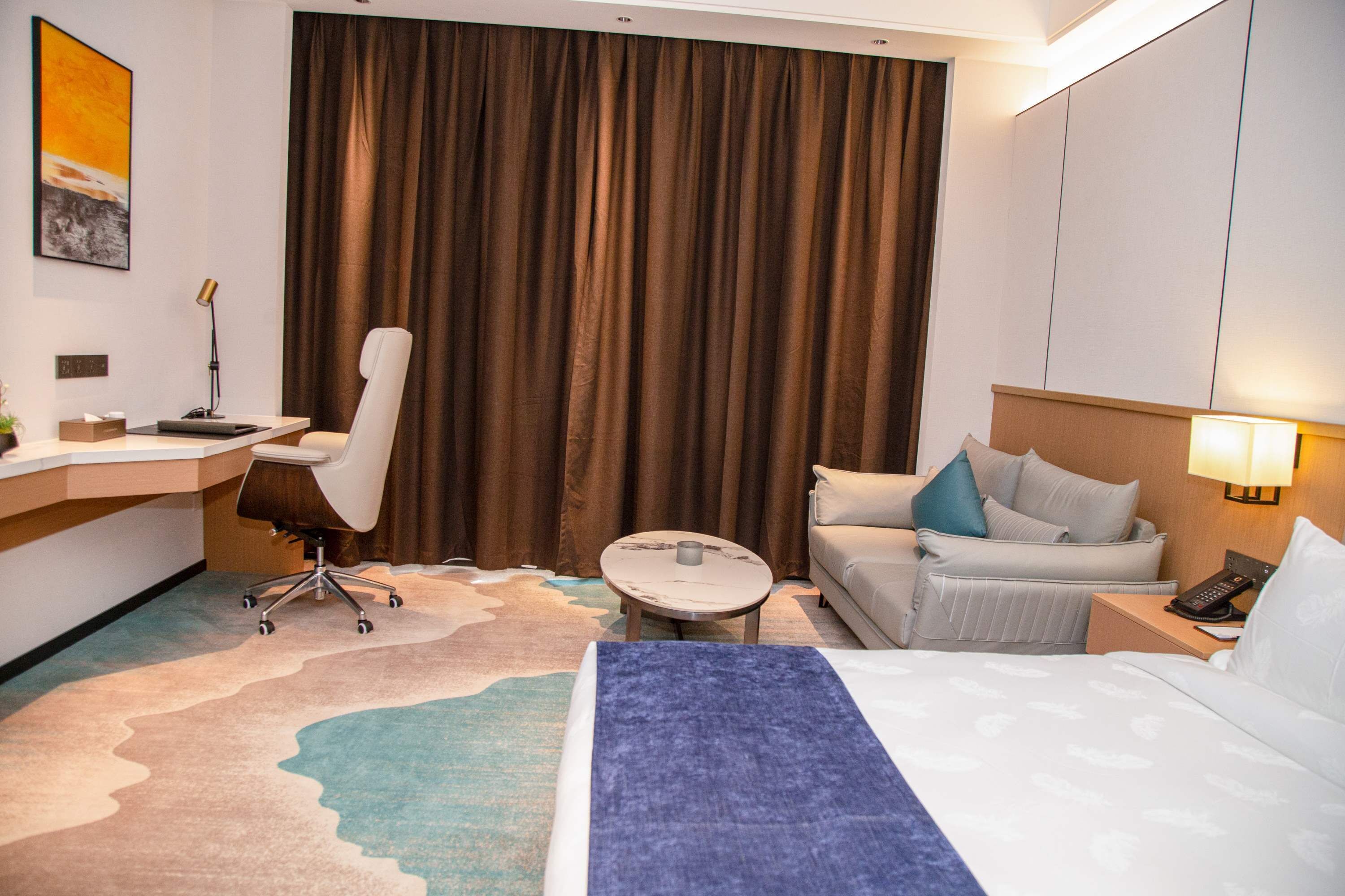 LC International Hotel