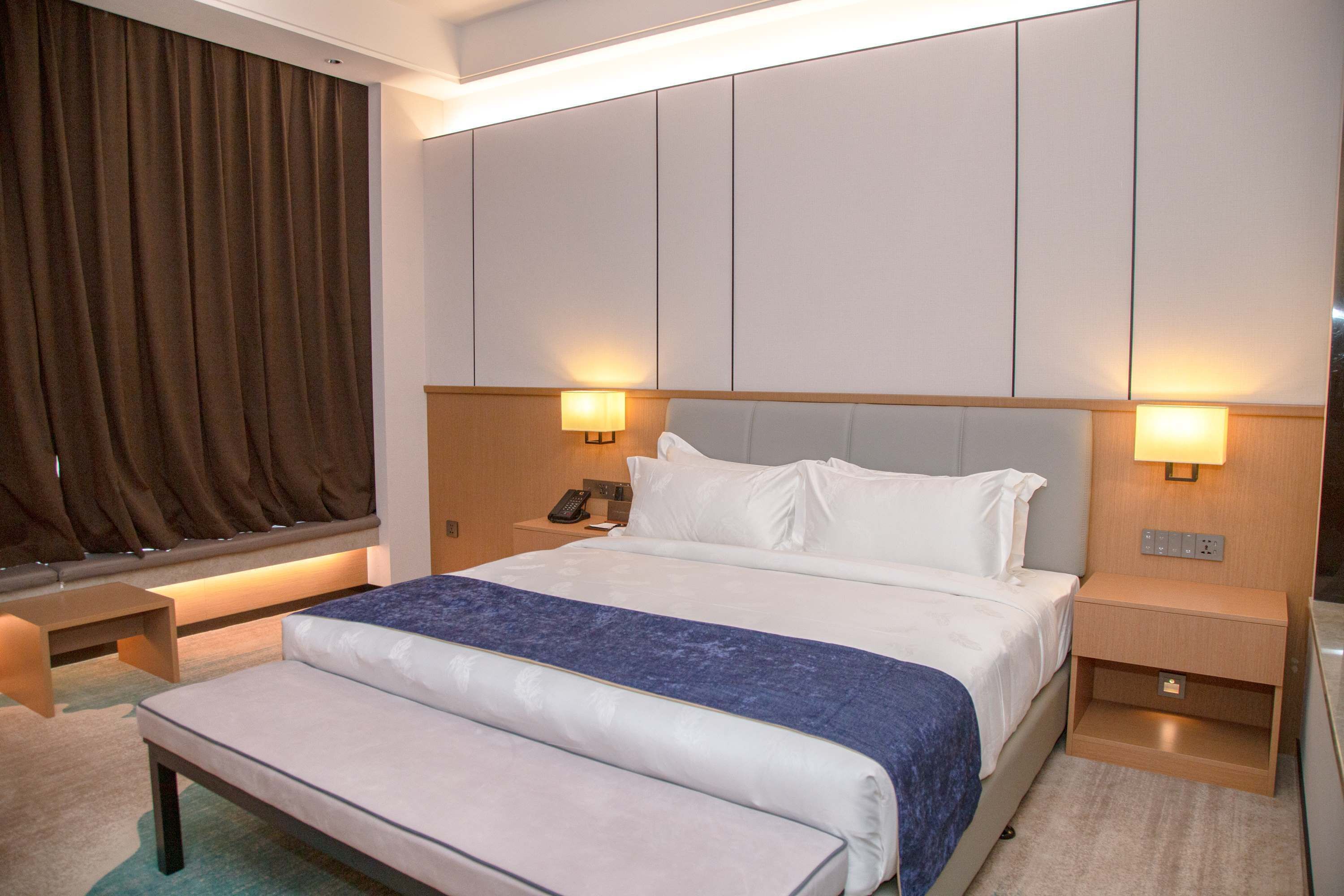 LC International Hotel