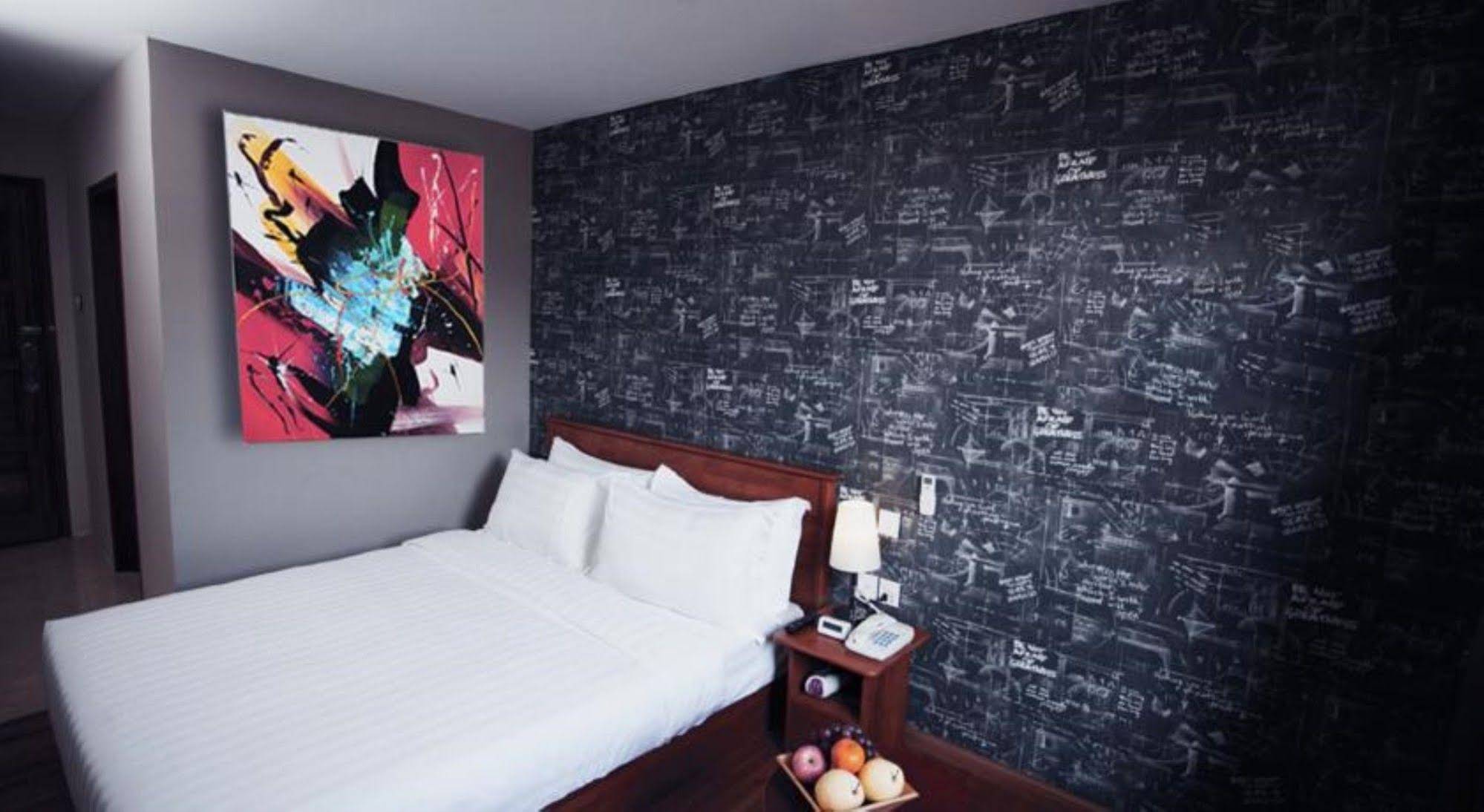 Merchant Art Boutique Hotel