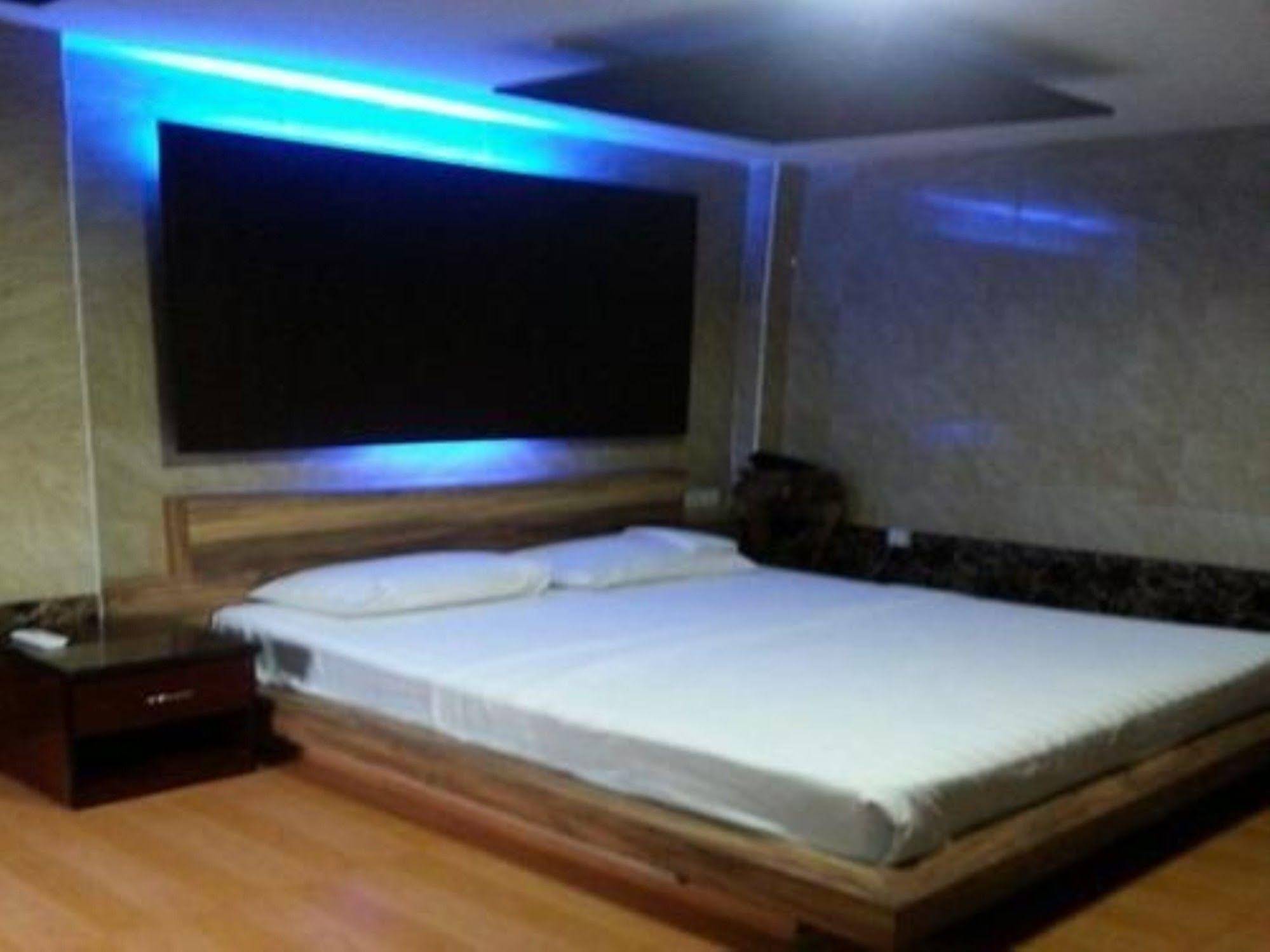 Mya Myint Mo Hotel