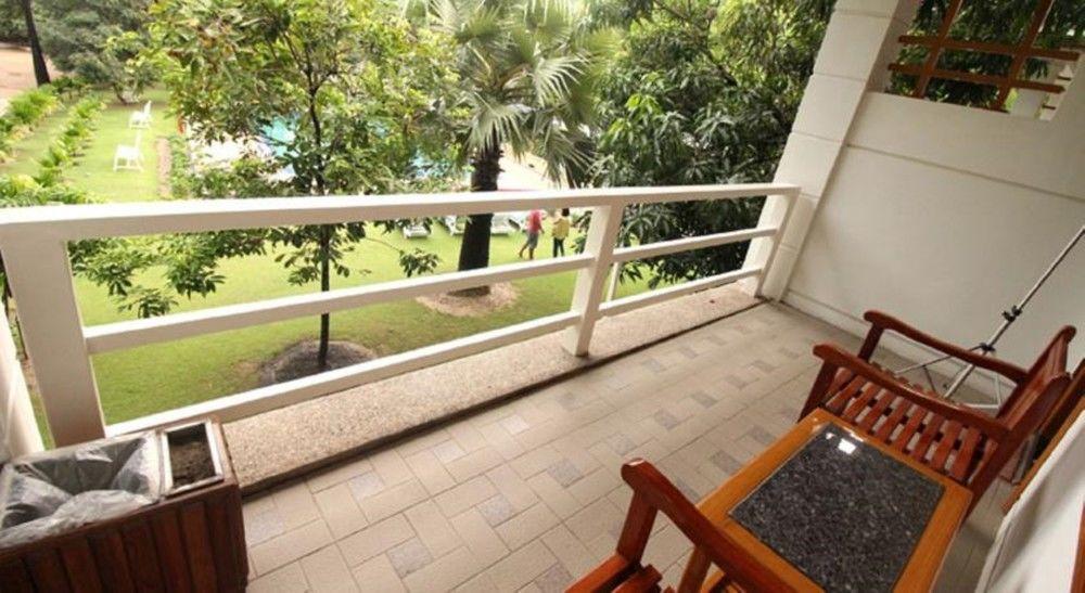 Akore Myanmar Life Hotel