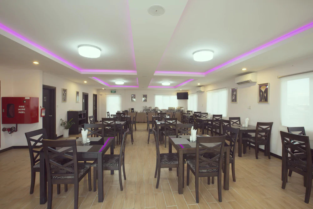 Platinum River View Hotel