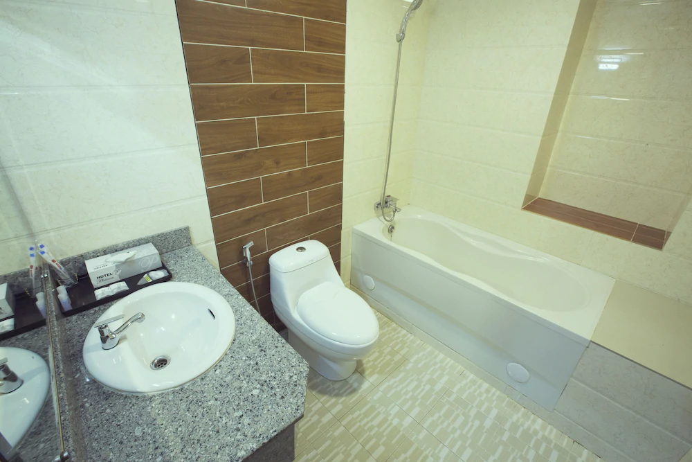 Platinum River View Hotel