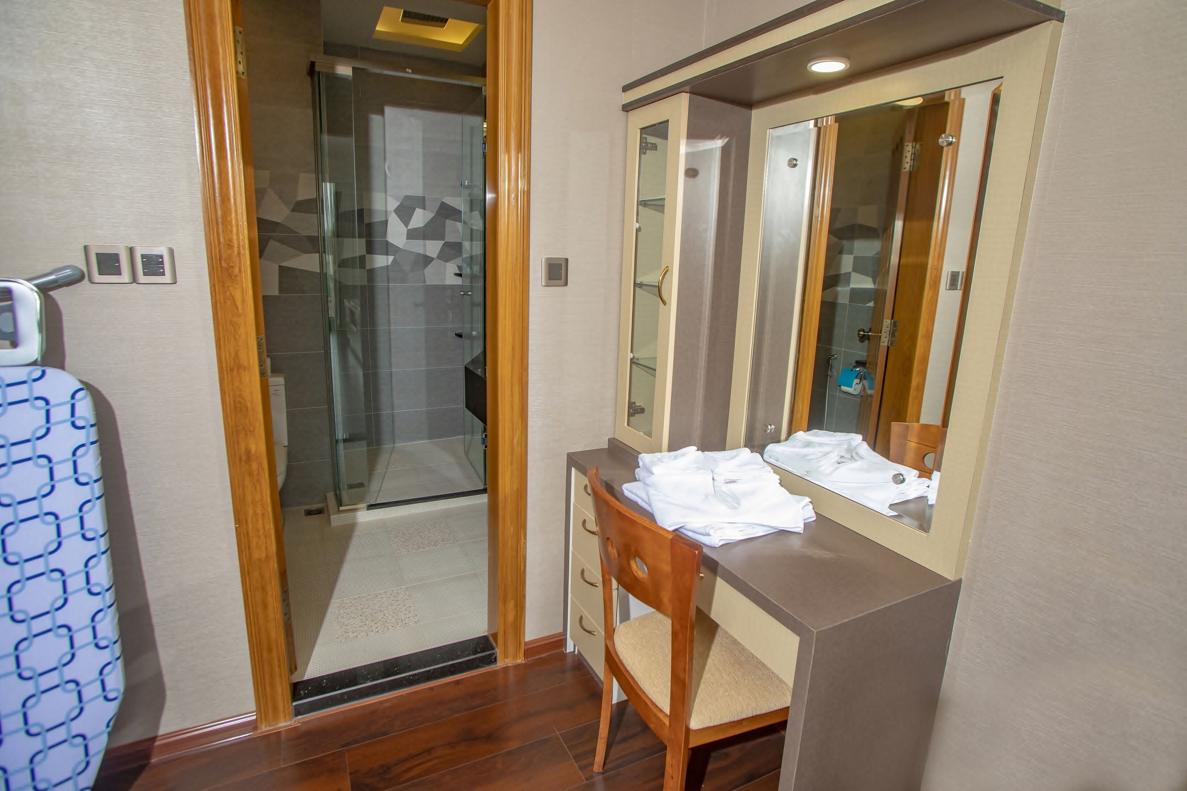 Prestige Residences At Golden Valley