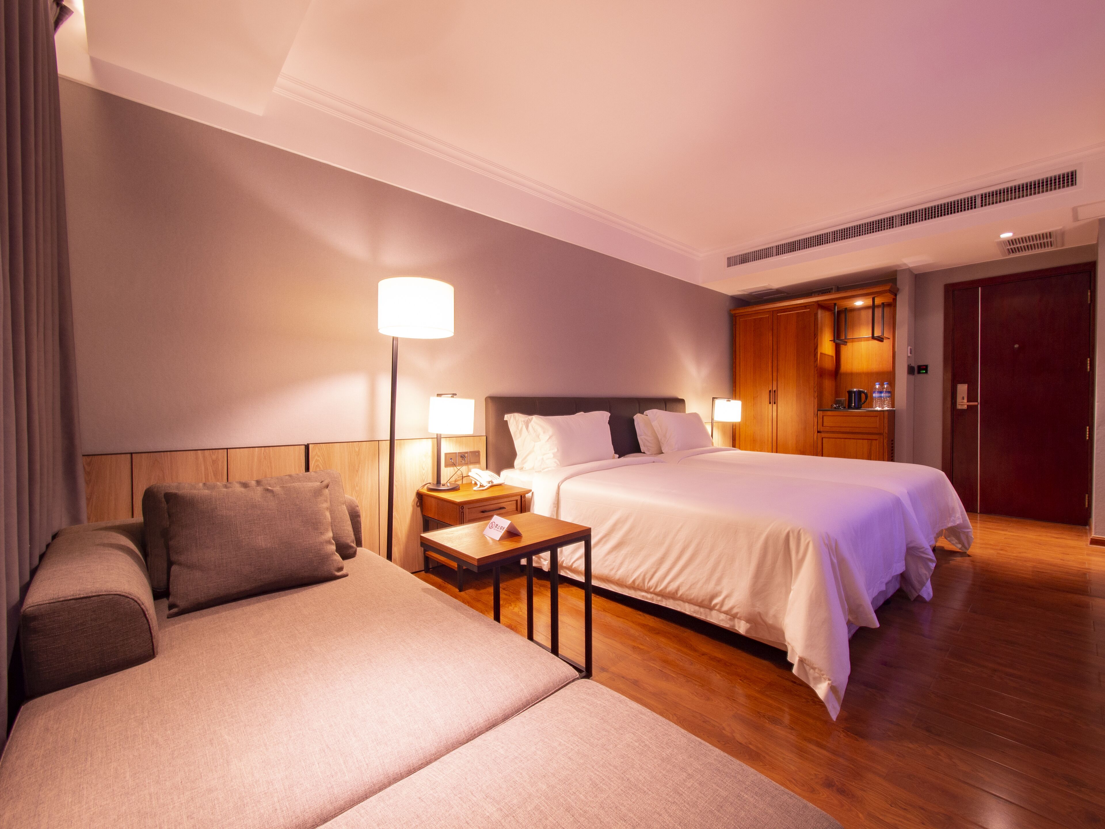 Prince Hotel