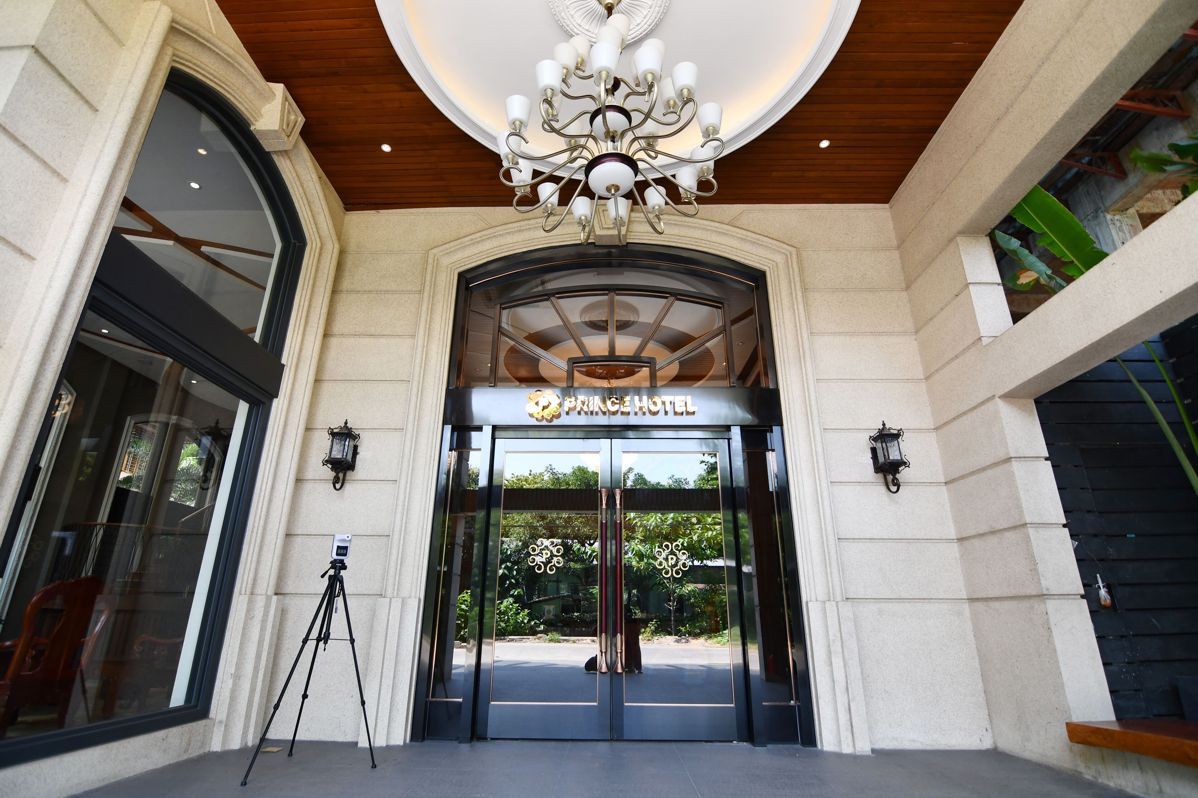 Prince Hotel