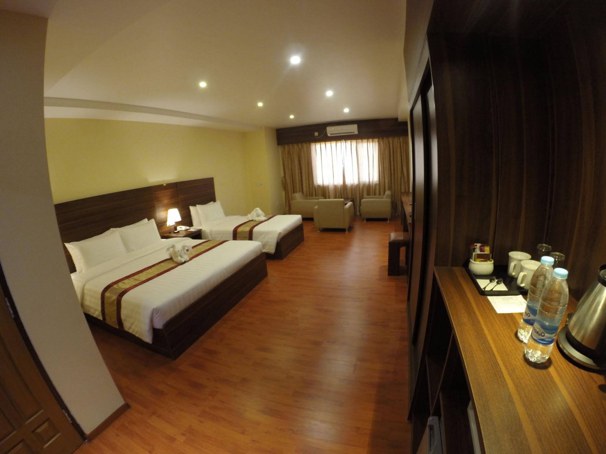 Silver Green Hotel Yangon