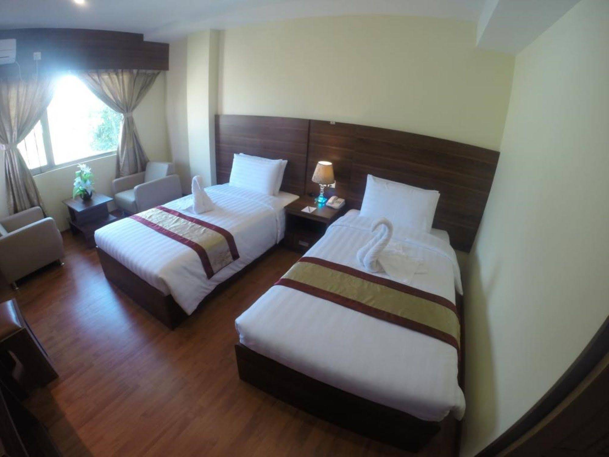 Silver Green Hotel Yangon