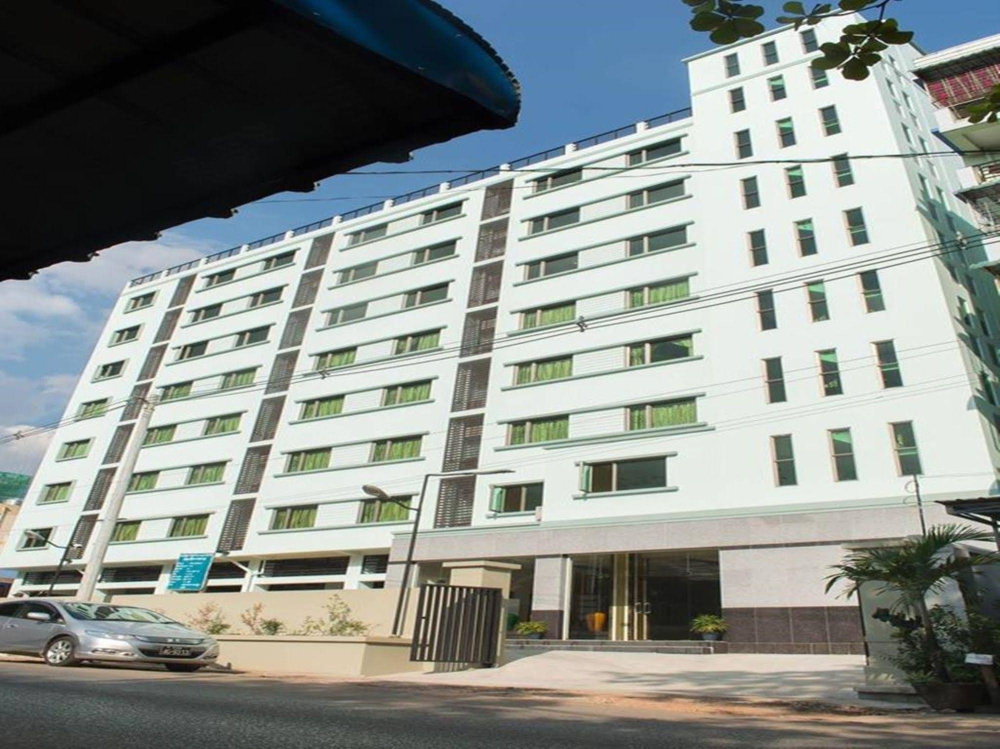 Silver Green Hotel Yangon