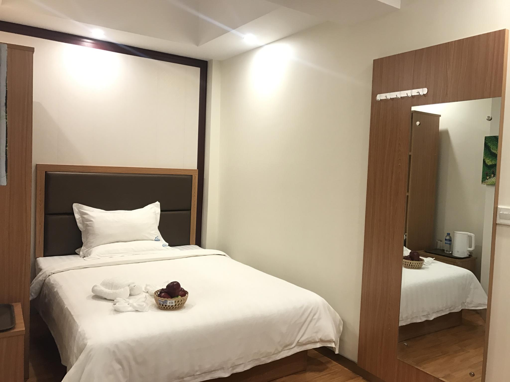 Sky Hotel 88 St.