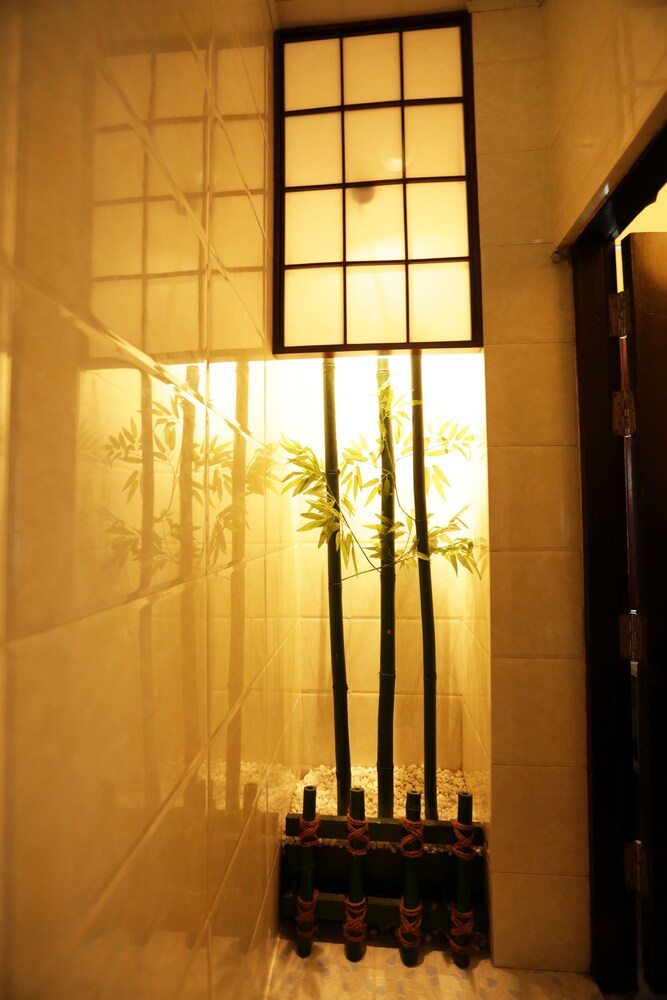 Super Hotel Yangon Kabar Aye Road