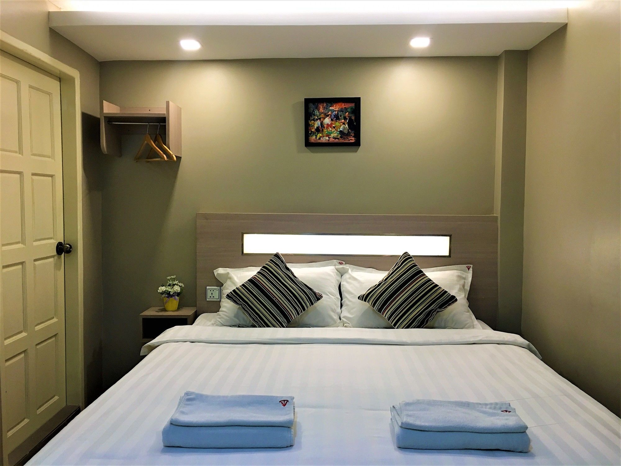 The Vibe Inn