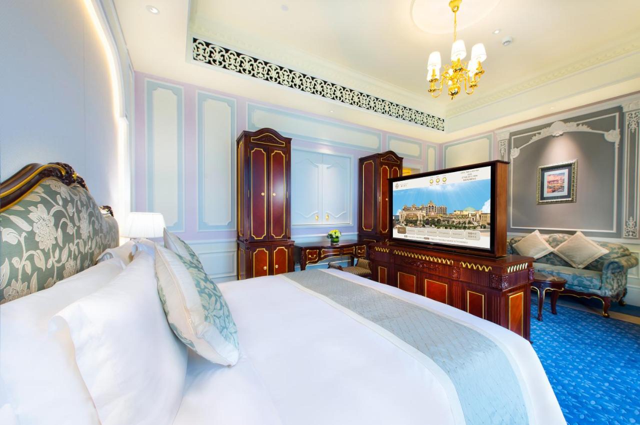 Legend Palace Hotel