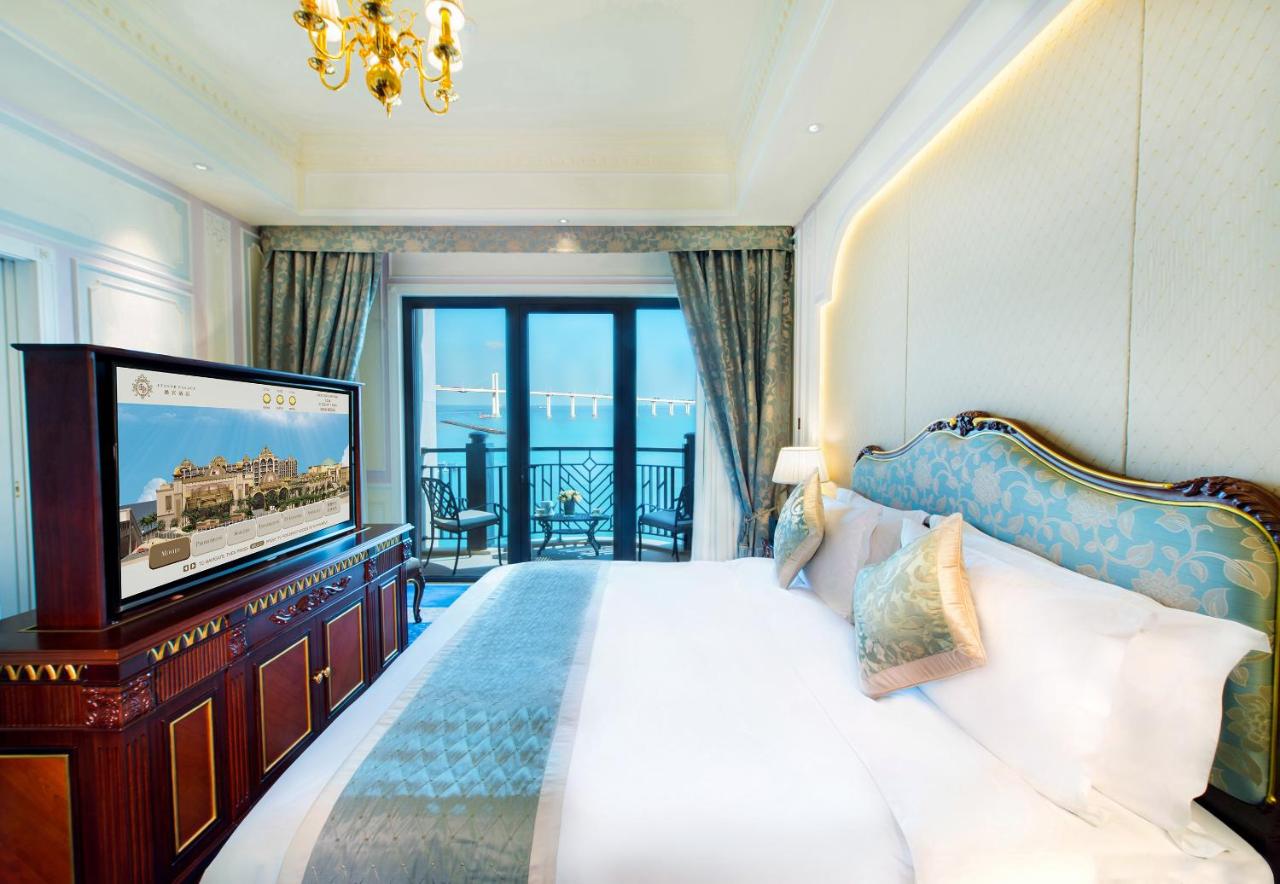 Legend Palace Hotel