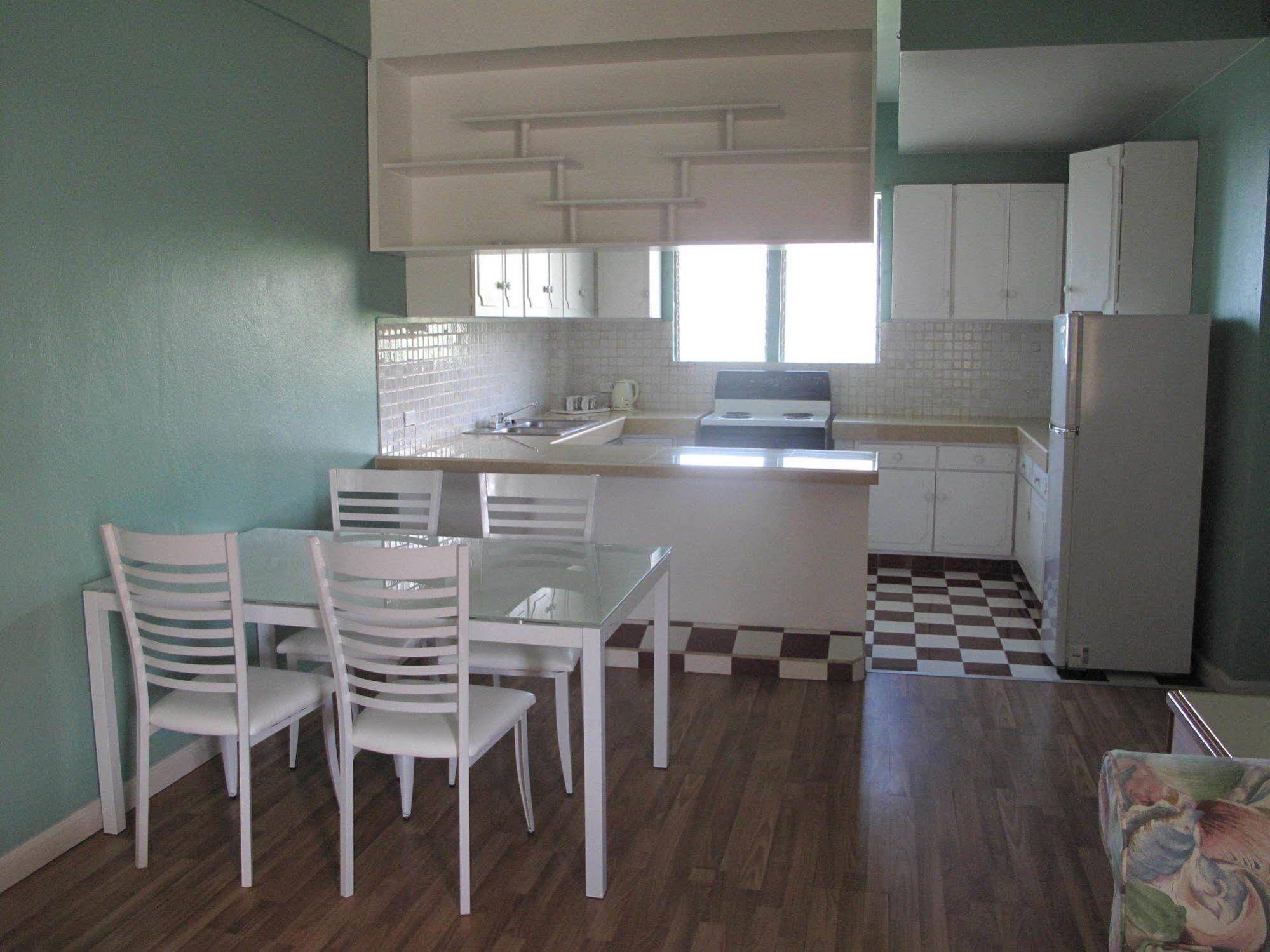 Beach Garden Hotel & Apartment