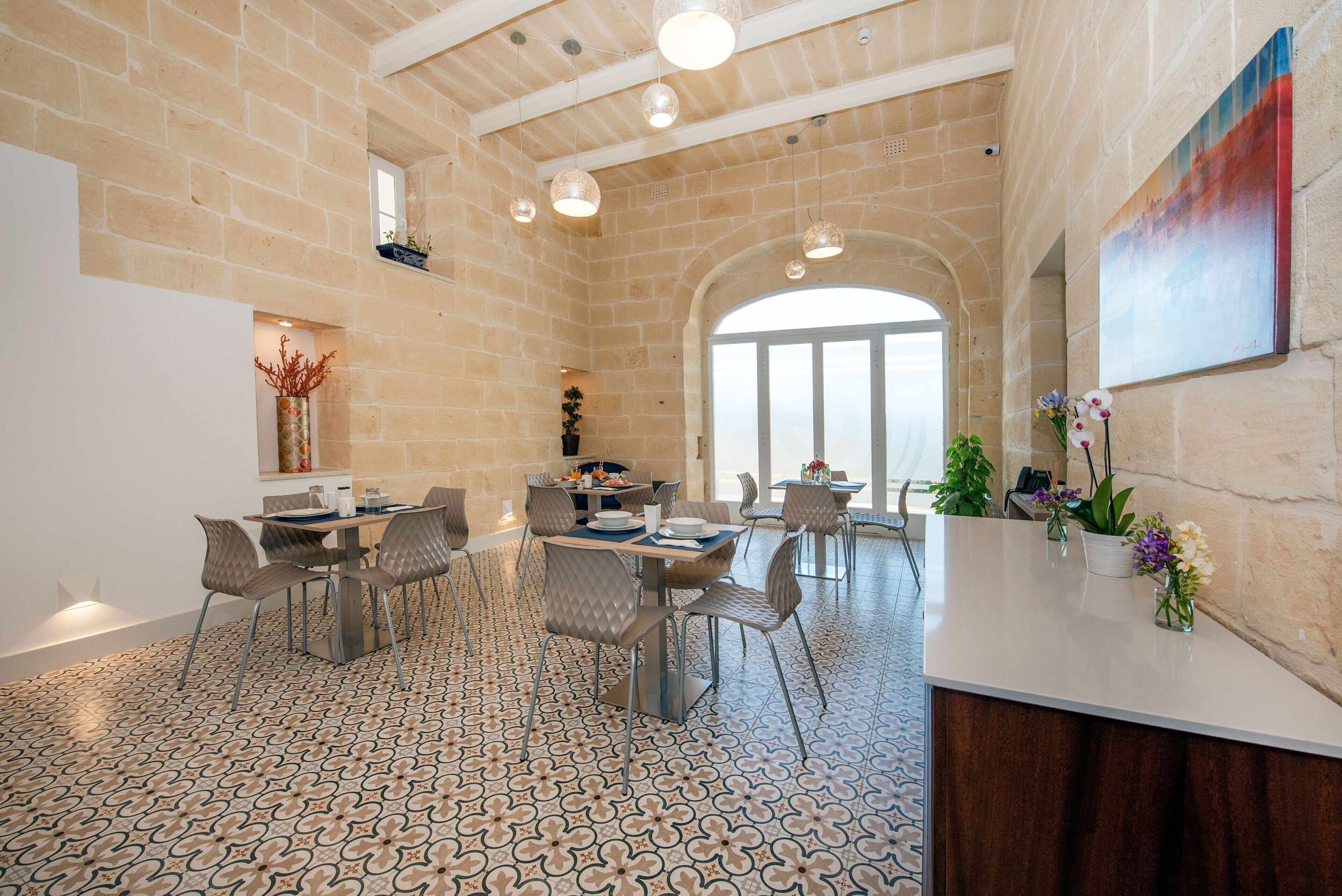 Georges Boutique Living