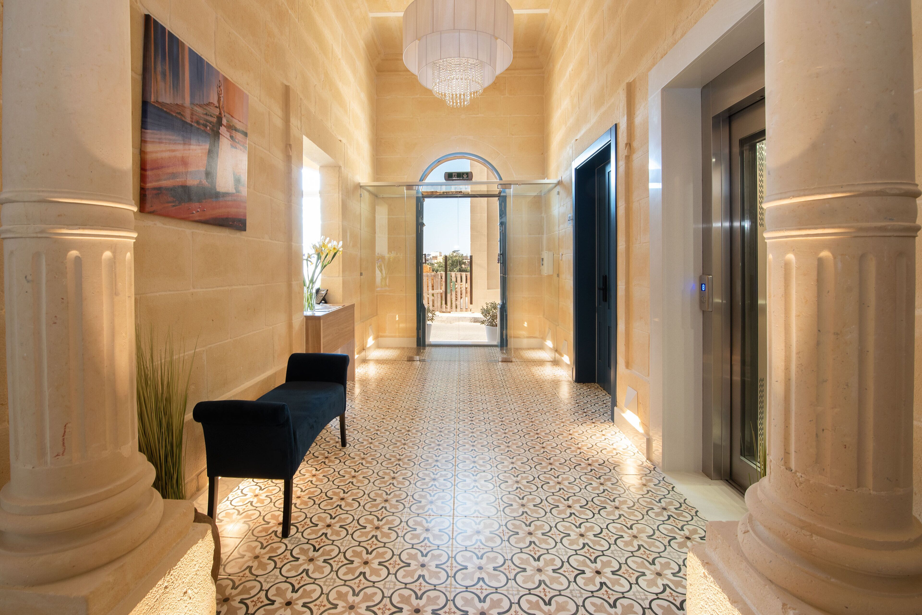 Georges Boutique Living
