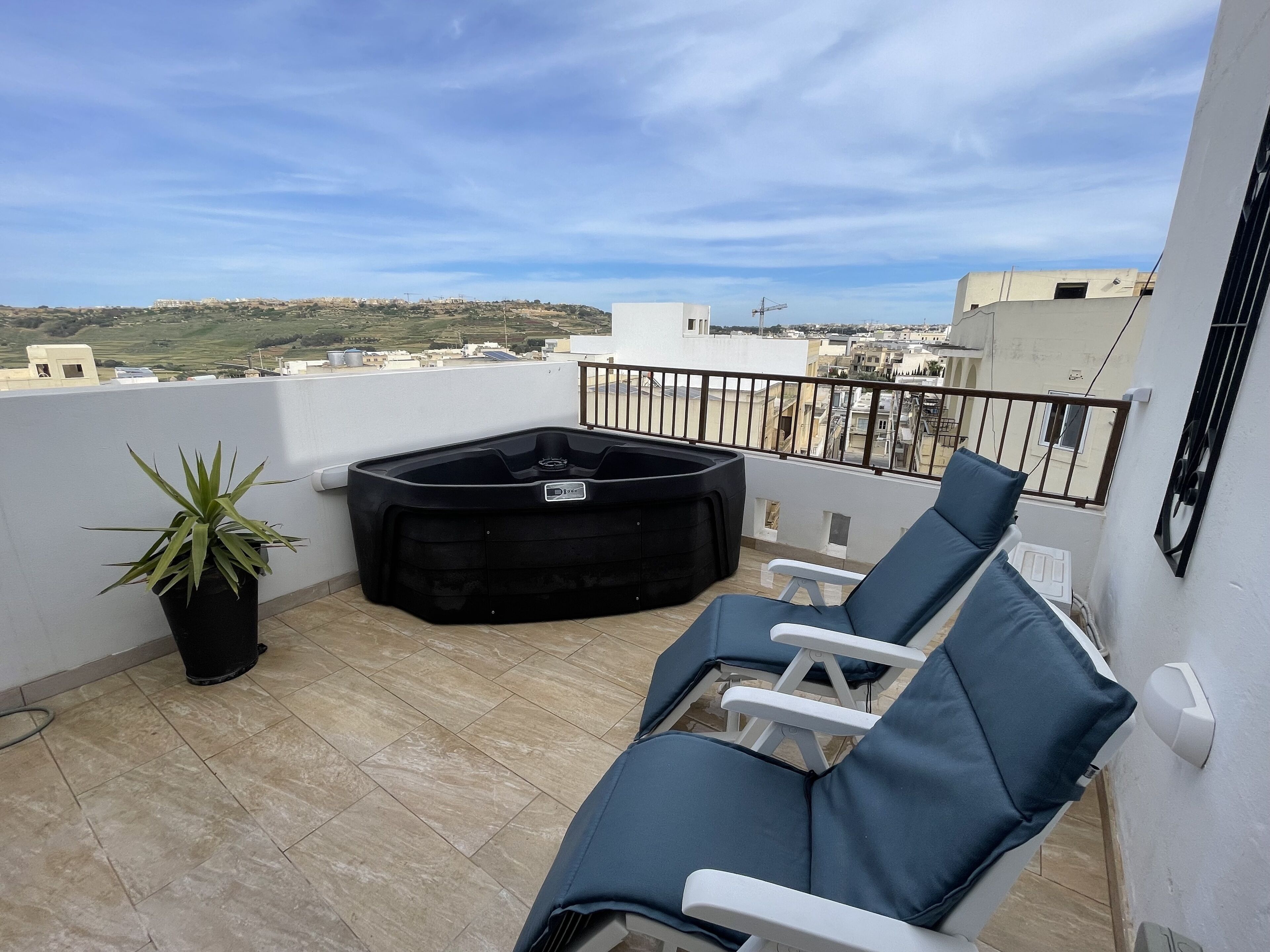Alina Boutique Living