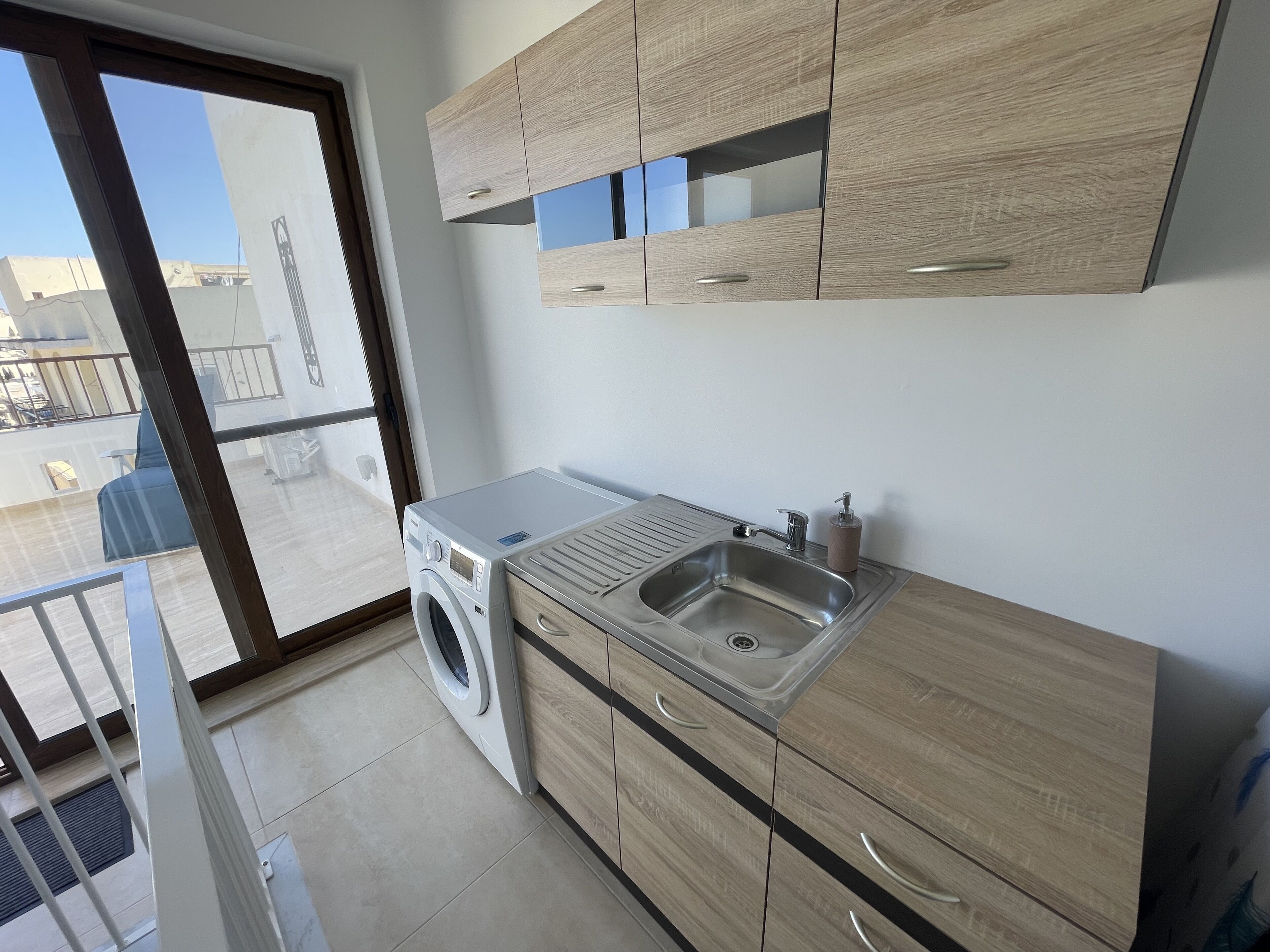 Alina Boutique Living