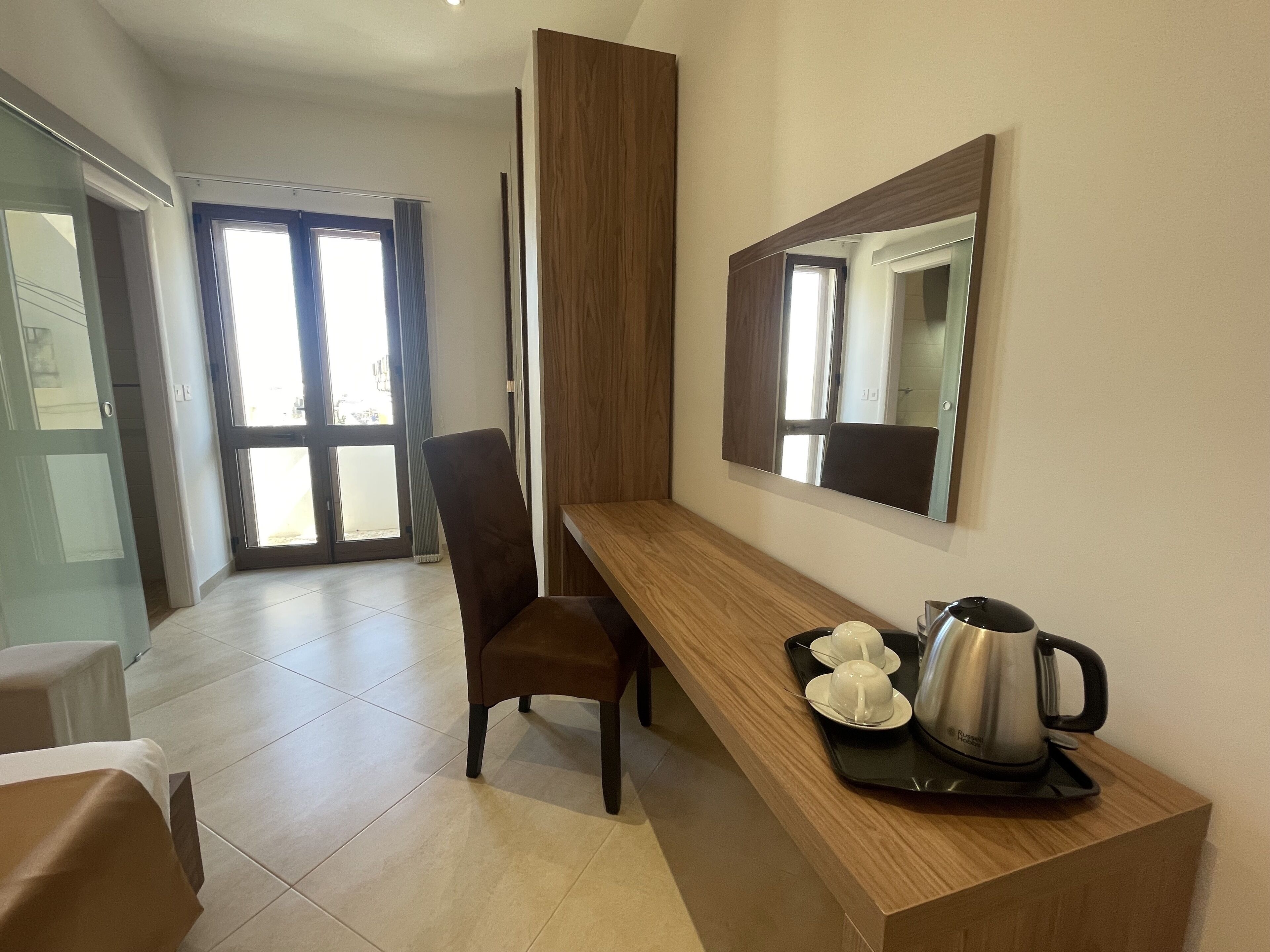 Alina Boutique Living