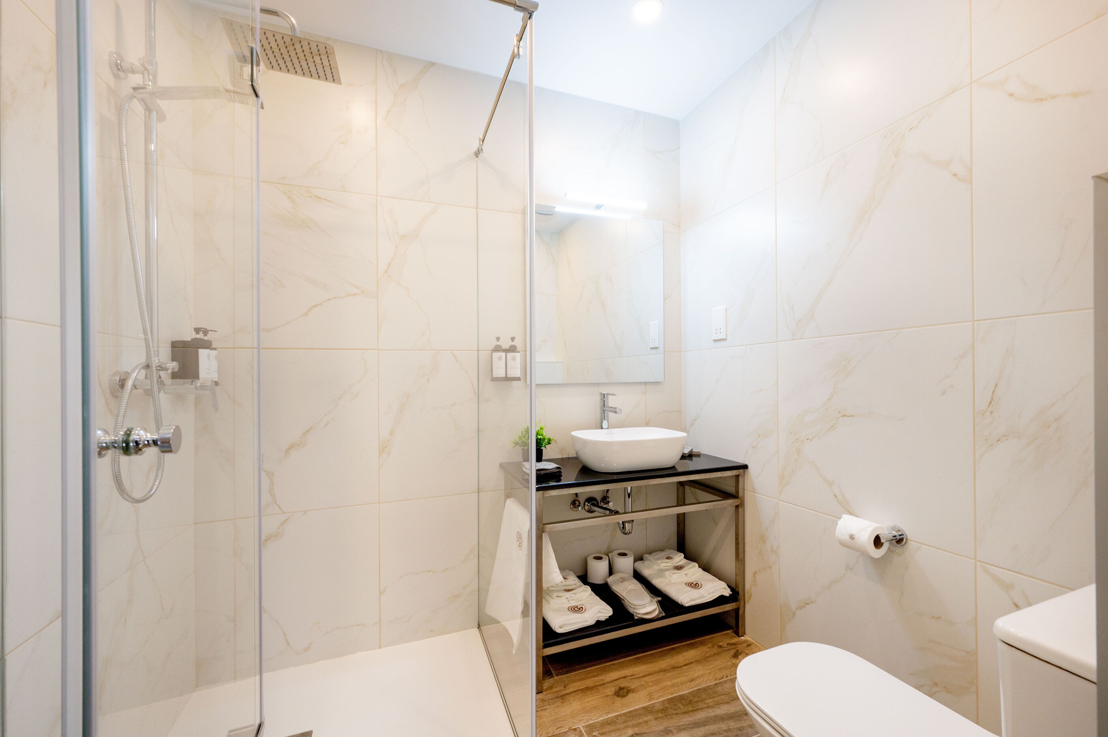 C4 Retreats By Georges Boutique Living