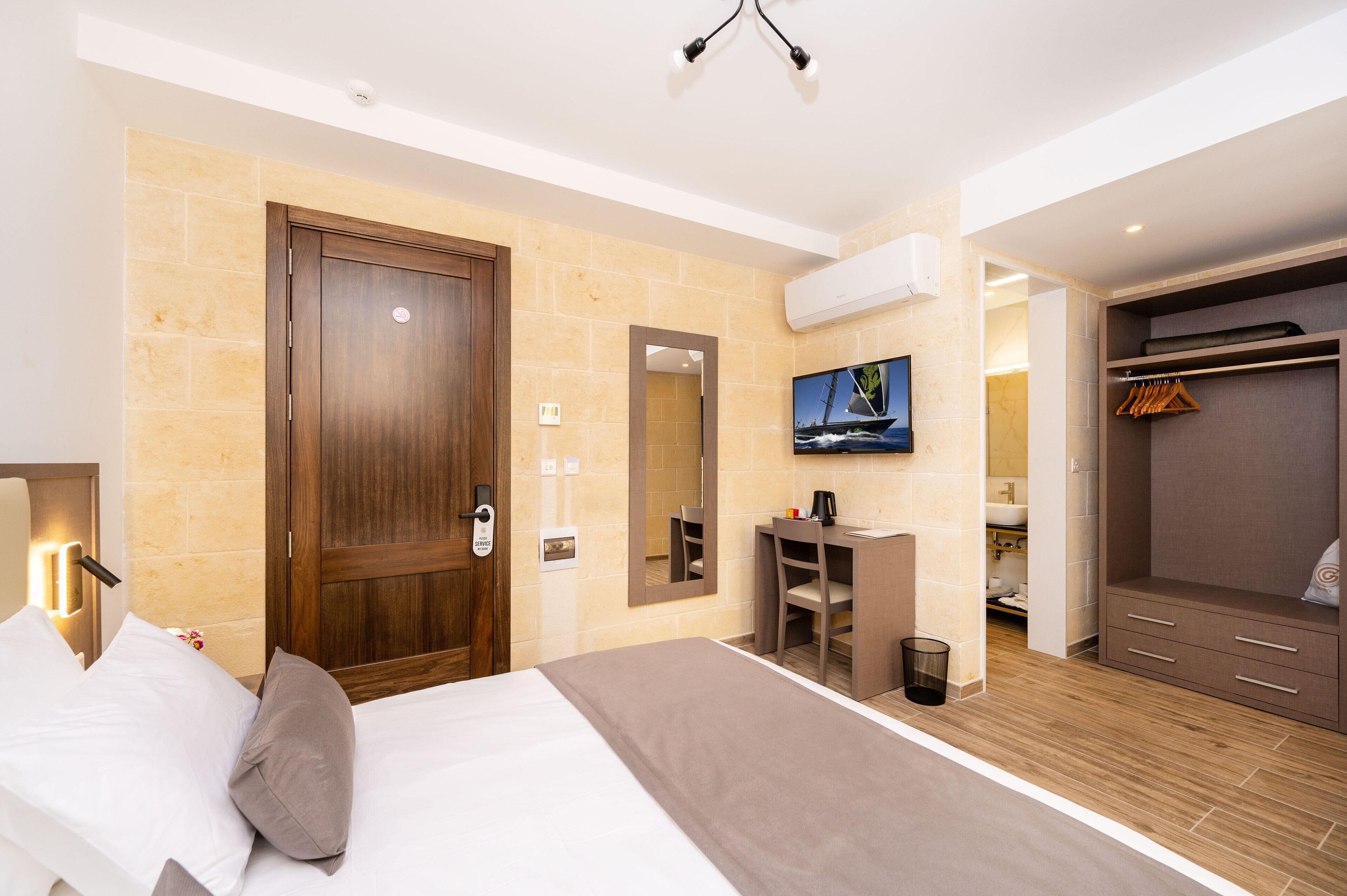 C4 Retreats By Georges Boutique Living