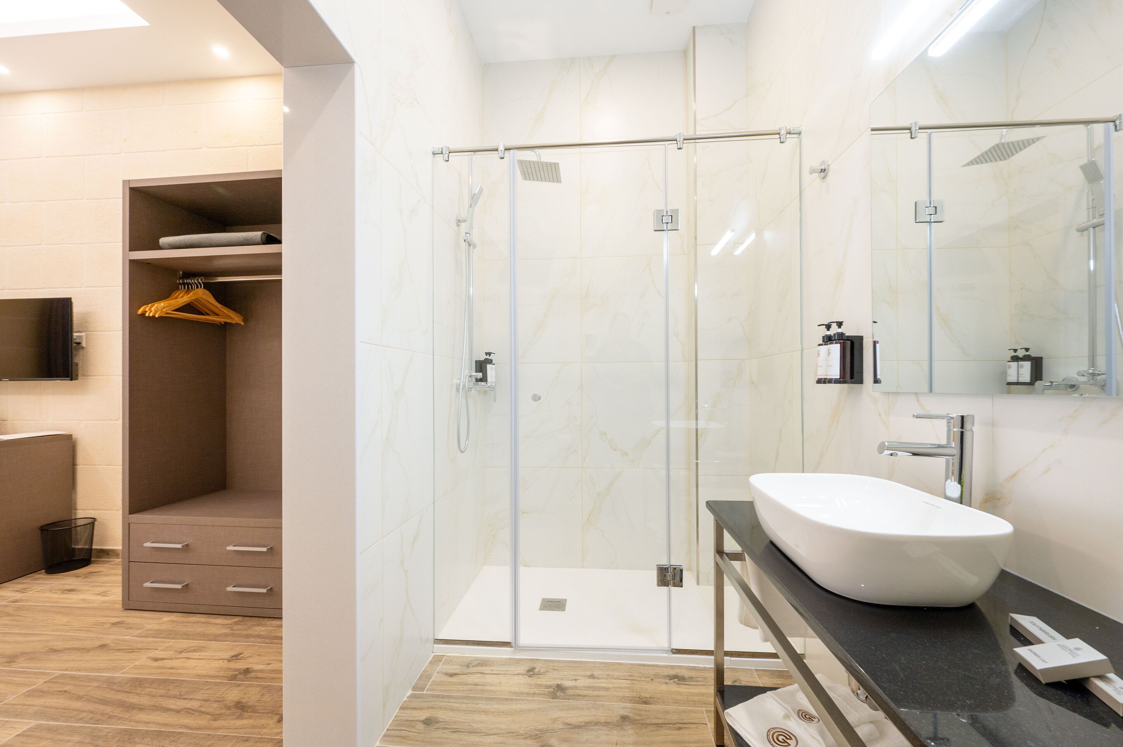 C4 Retreats By Georges Boutique Living