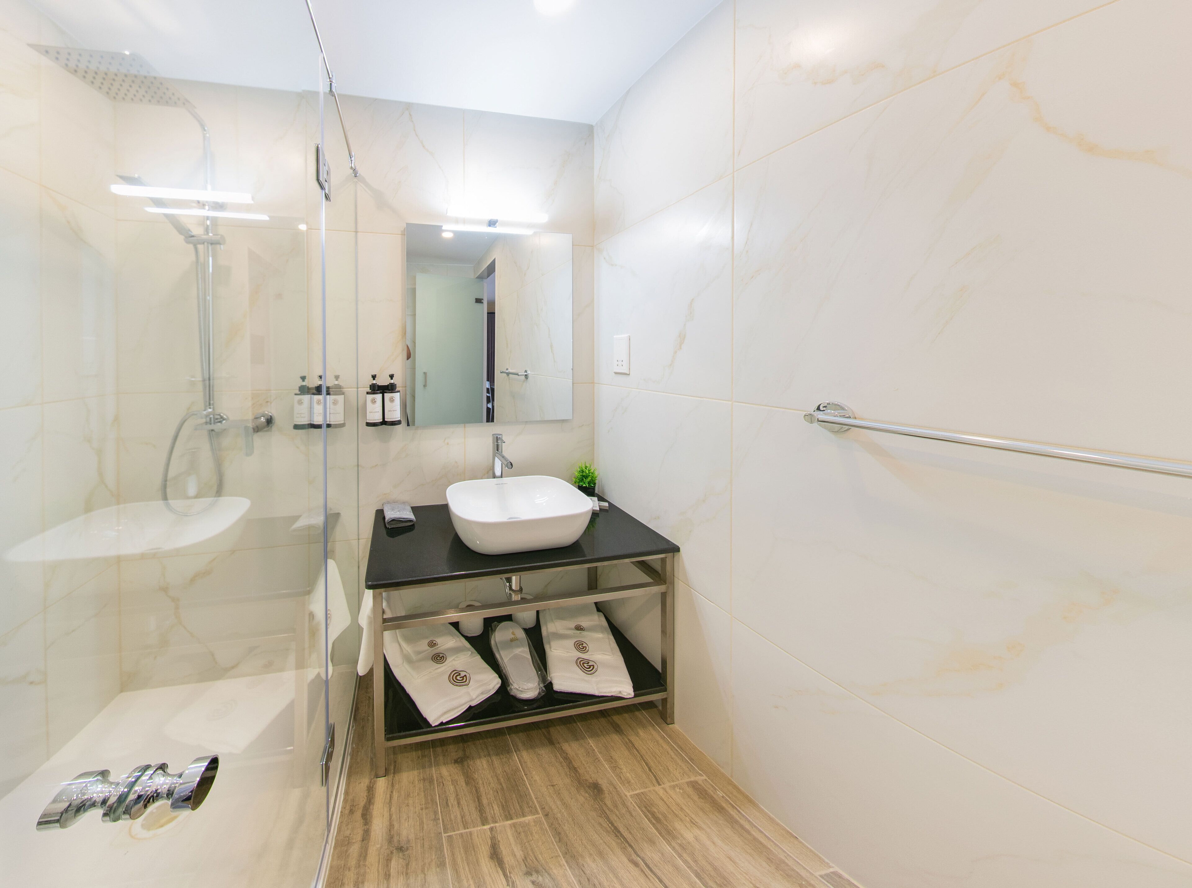 C4 Retreats By Georges Boutique Living
