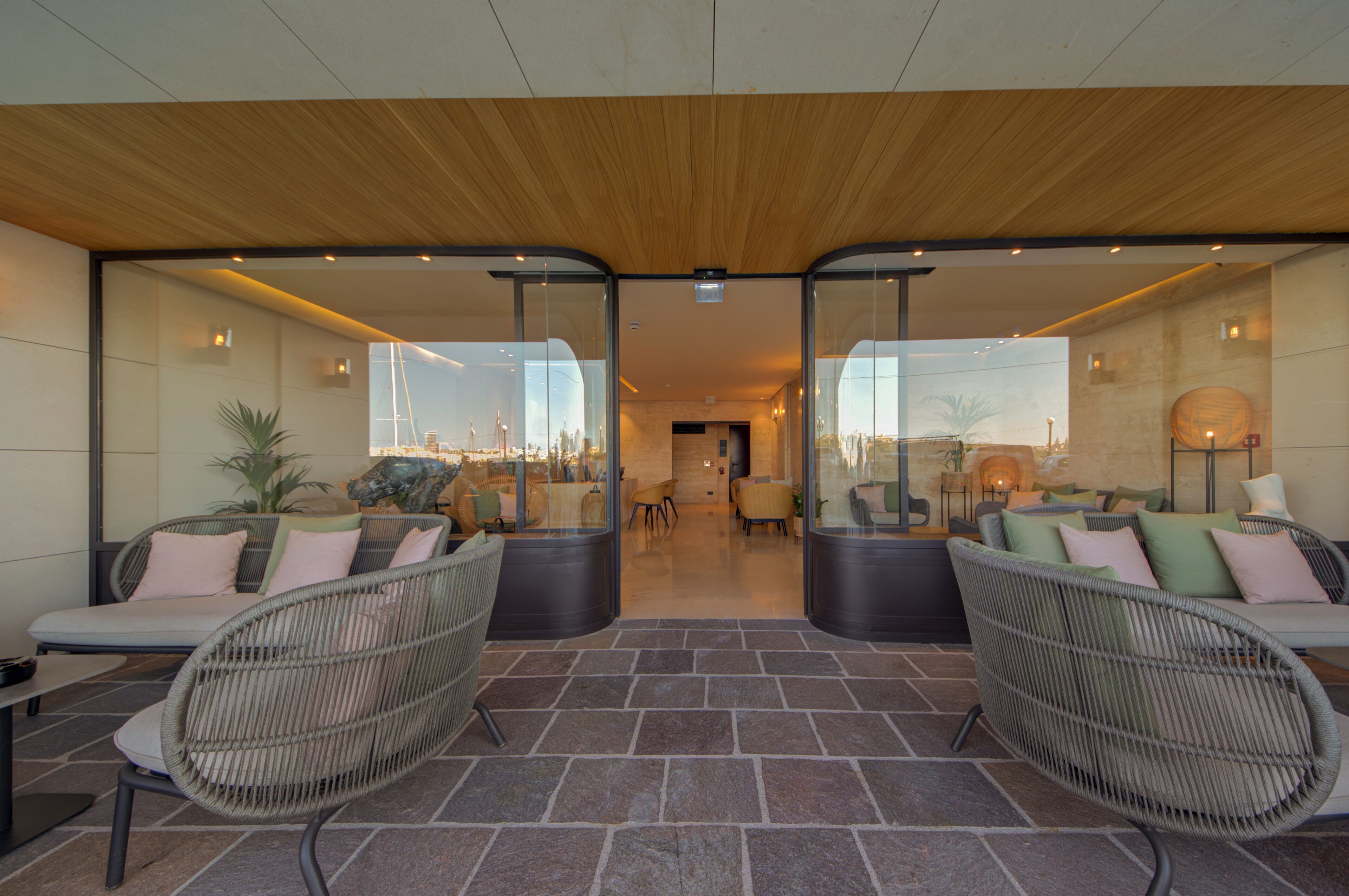 Land's End, Boutique Hotel