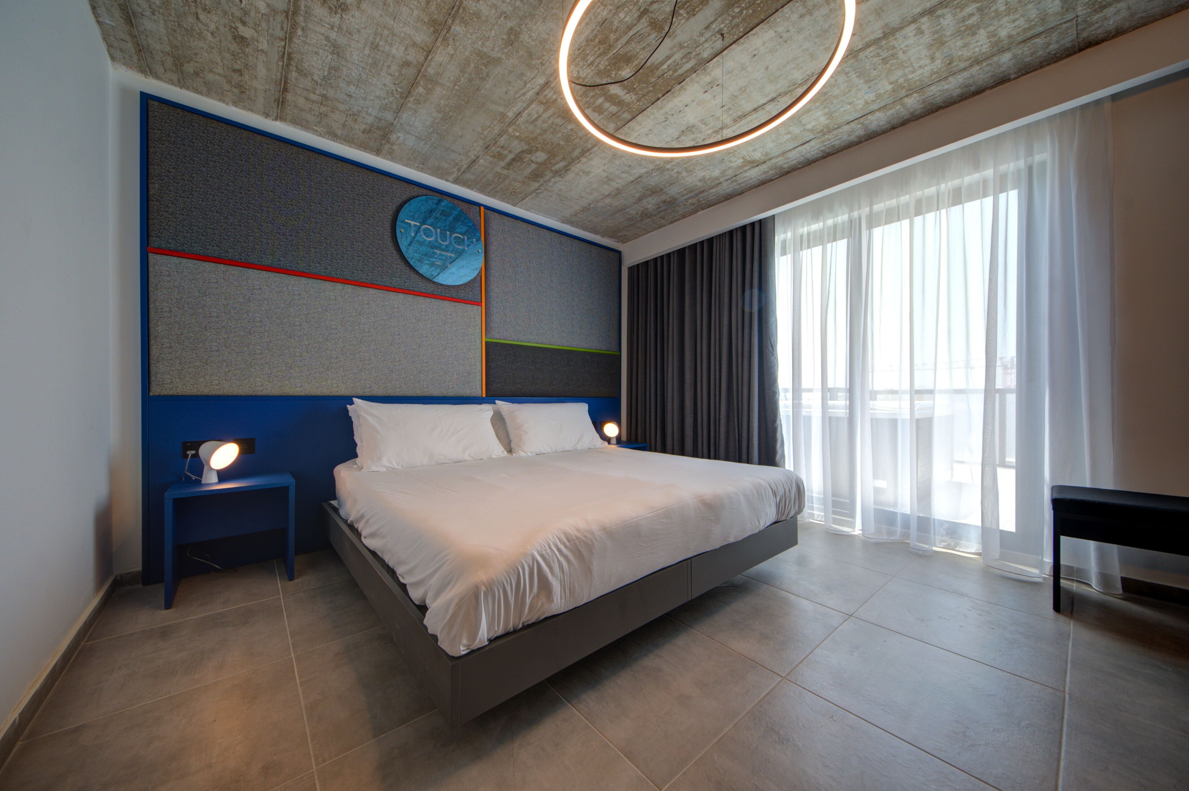 Ikyk Hotel