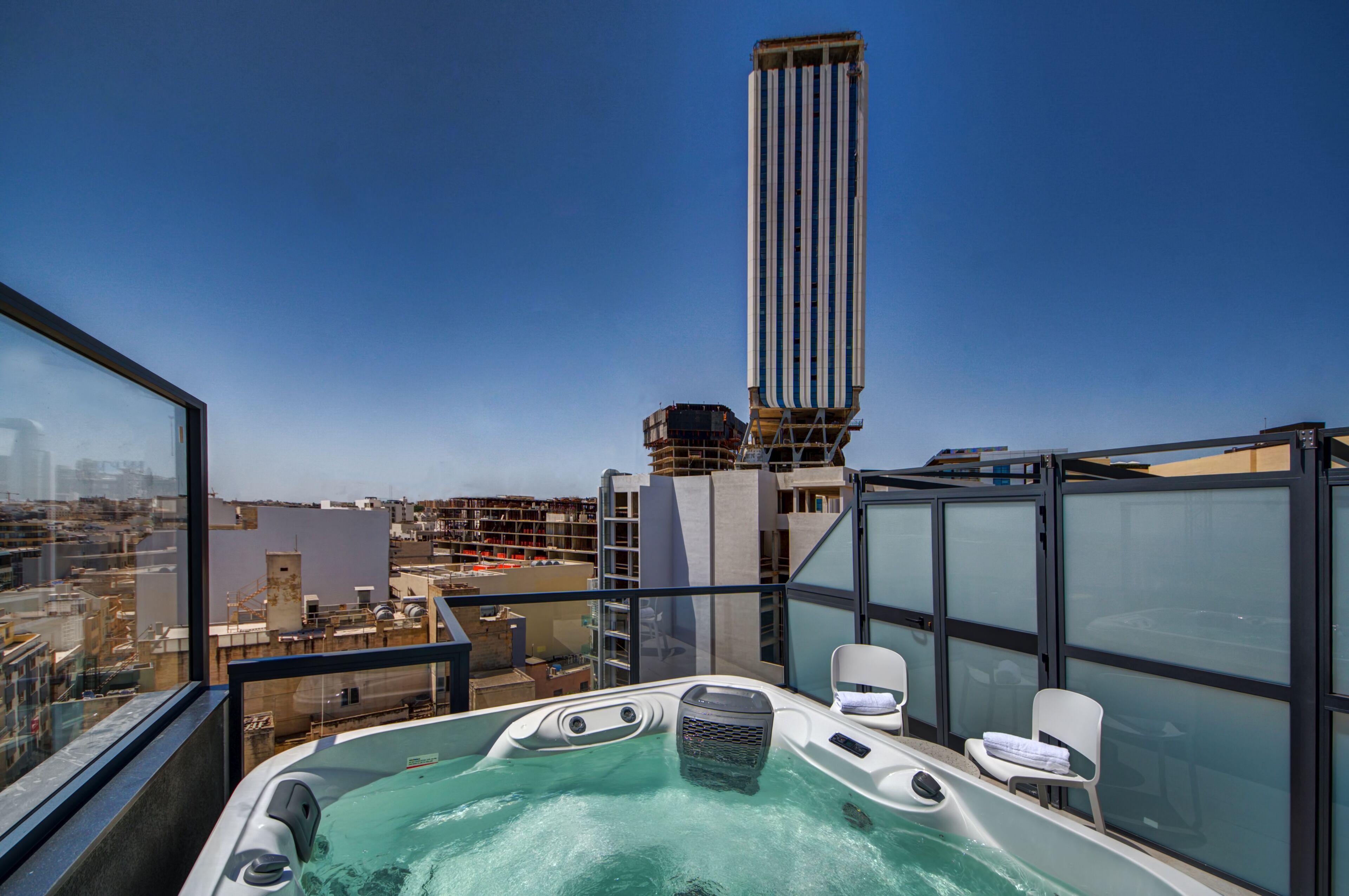 Ikyk Hotel