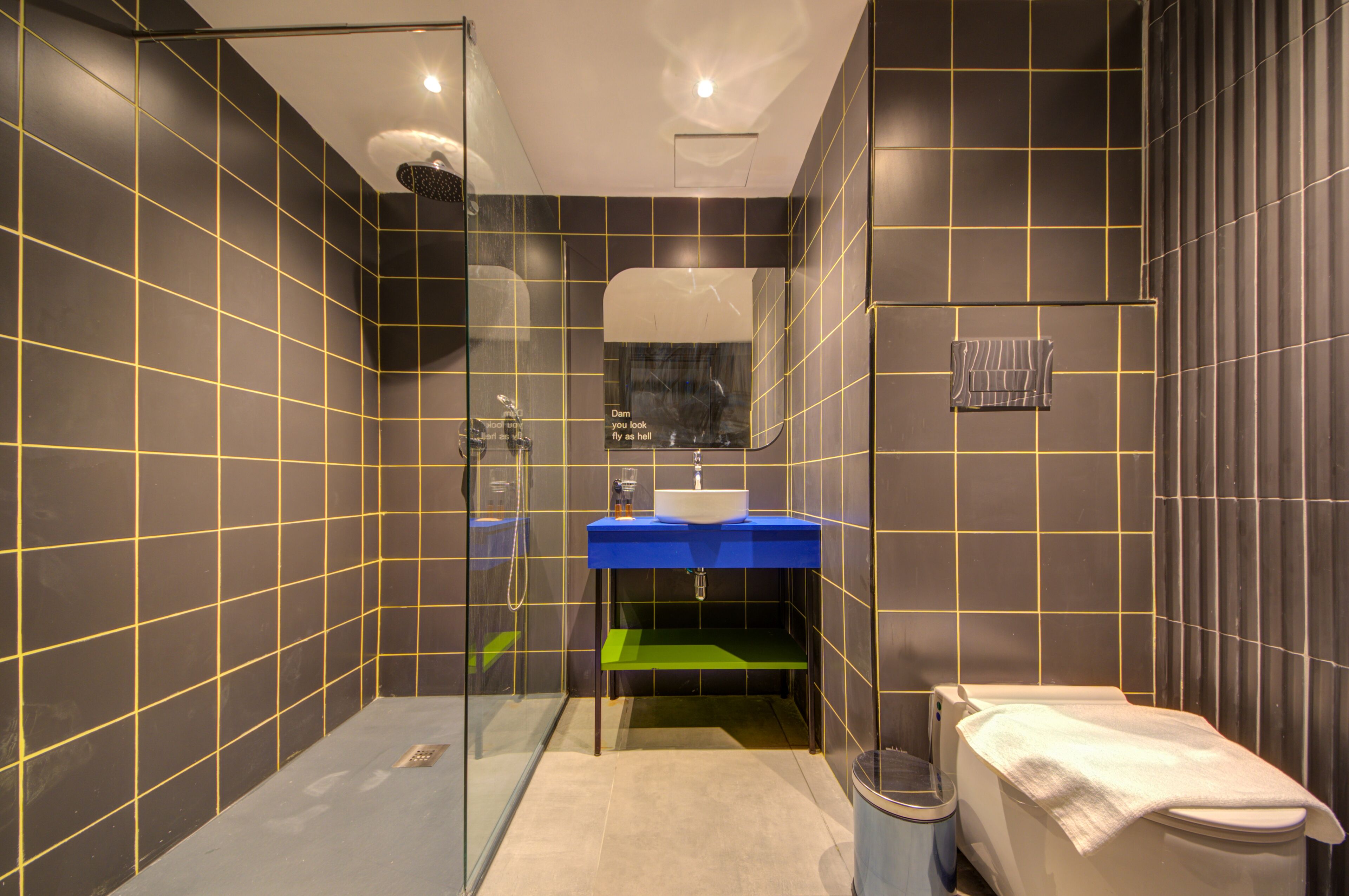 Ikyk Hotel