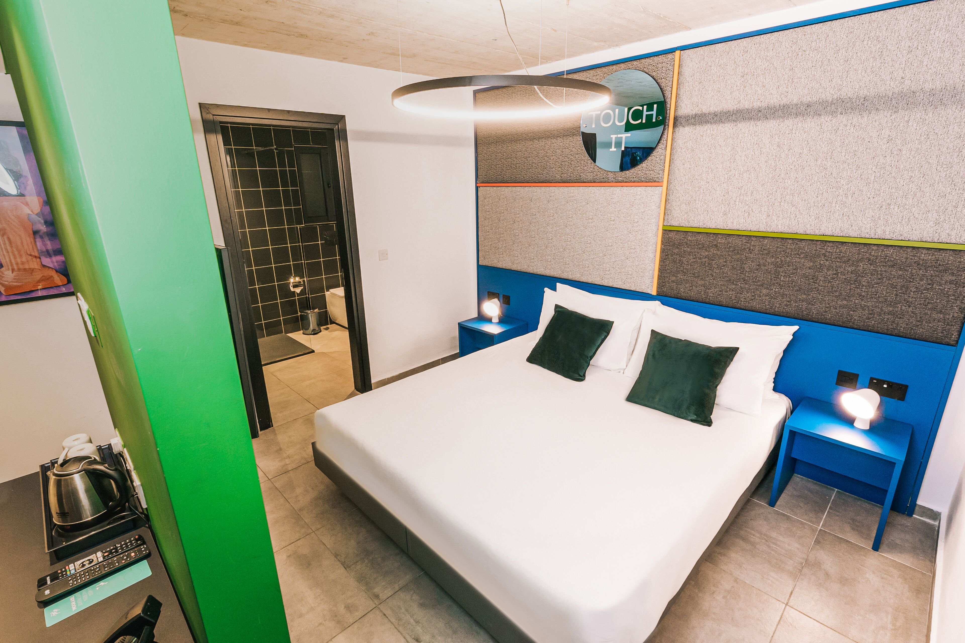 Ikyk Hotel