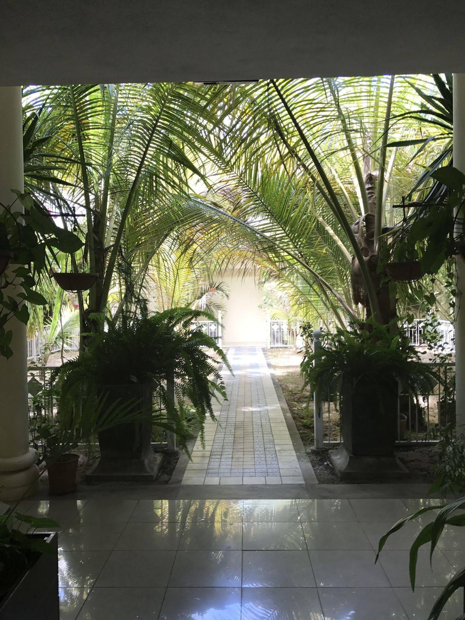 La Résidence de Trou Aux Biches