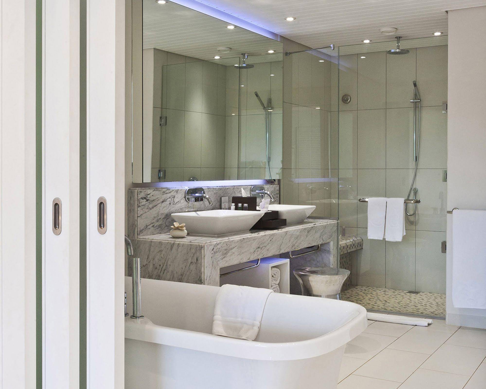 Radisson Blu Azuri Resort & Spa, Mauritius