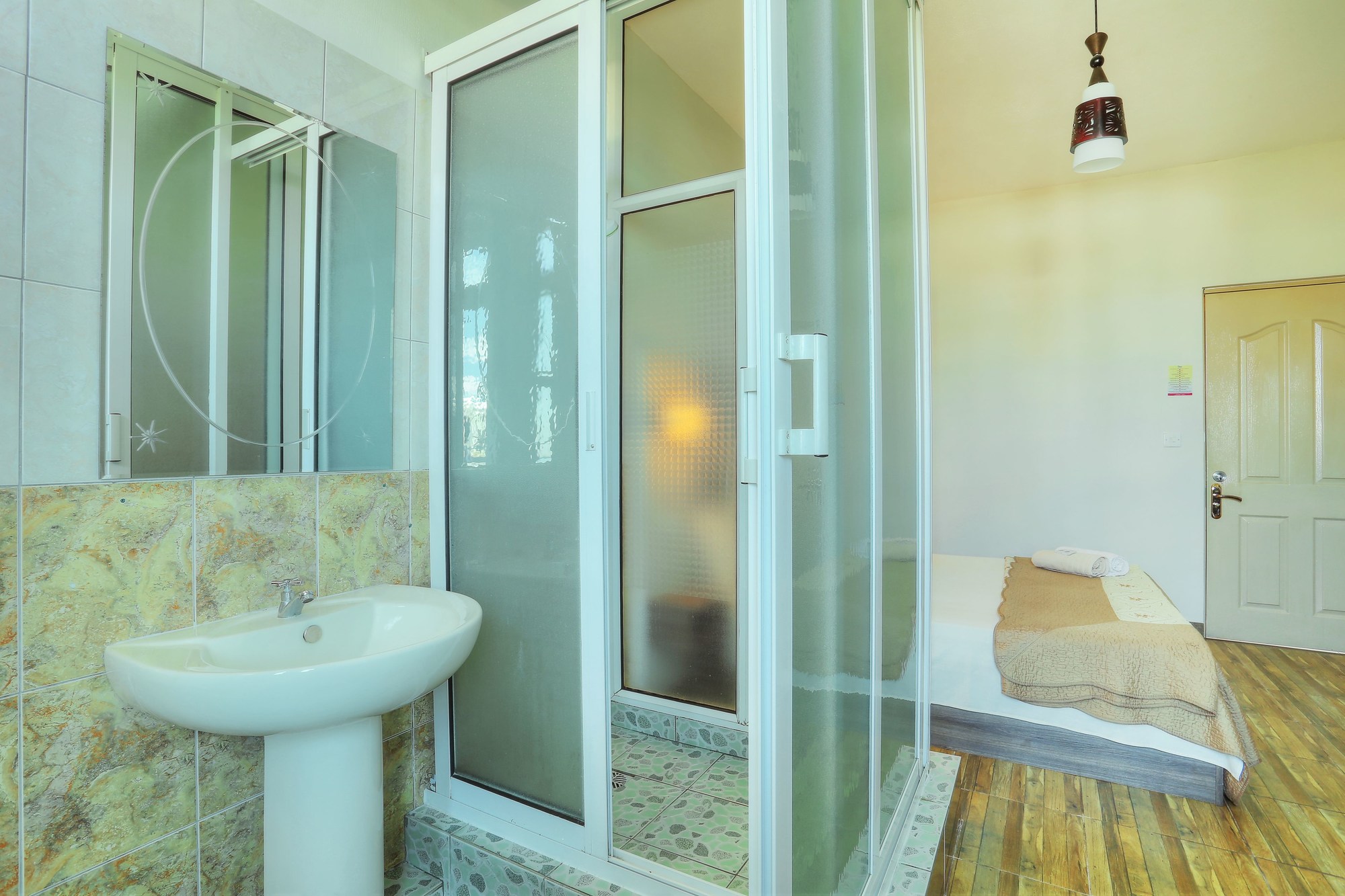 ONS Motel - Guest House