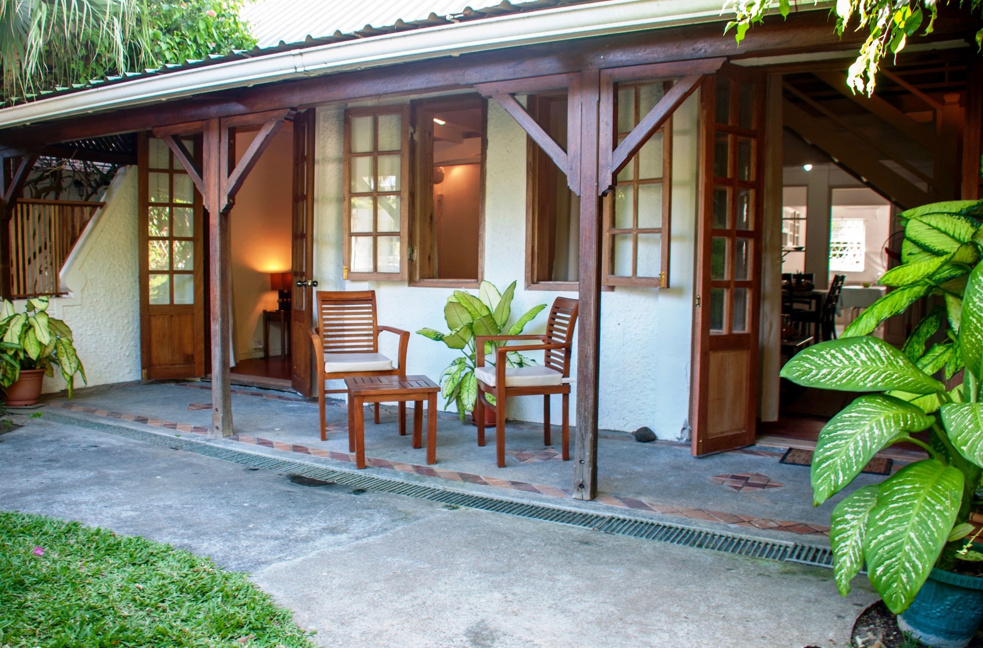 Chantauvent Guesthouse