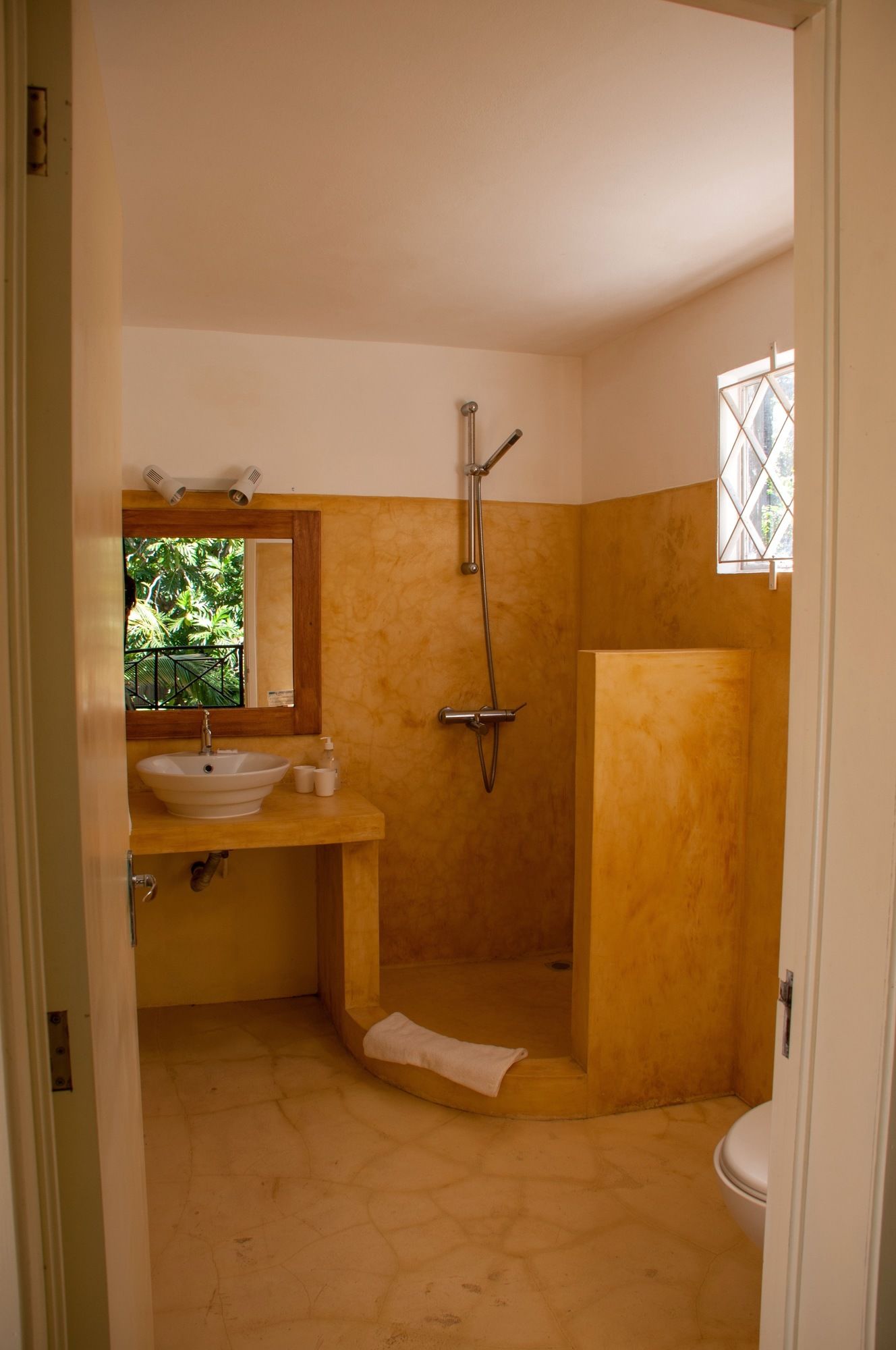 Chantauvent Guesthouse