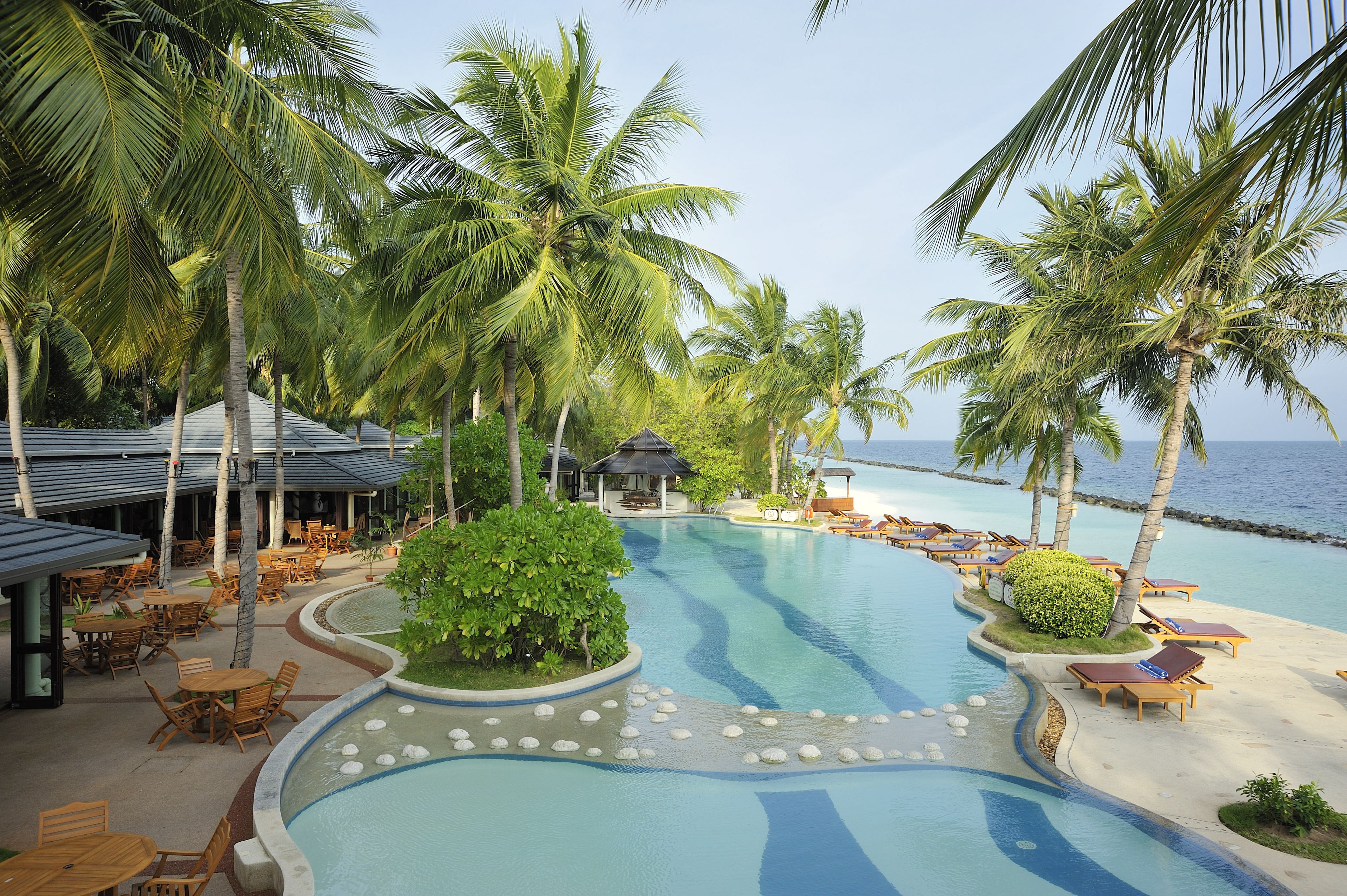 Royal Island Resort & Spa