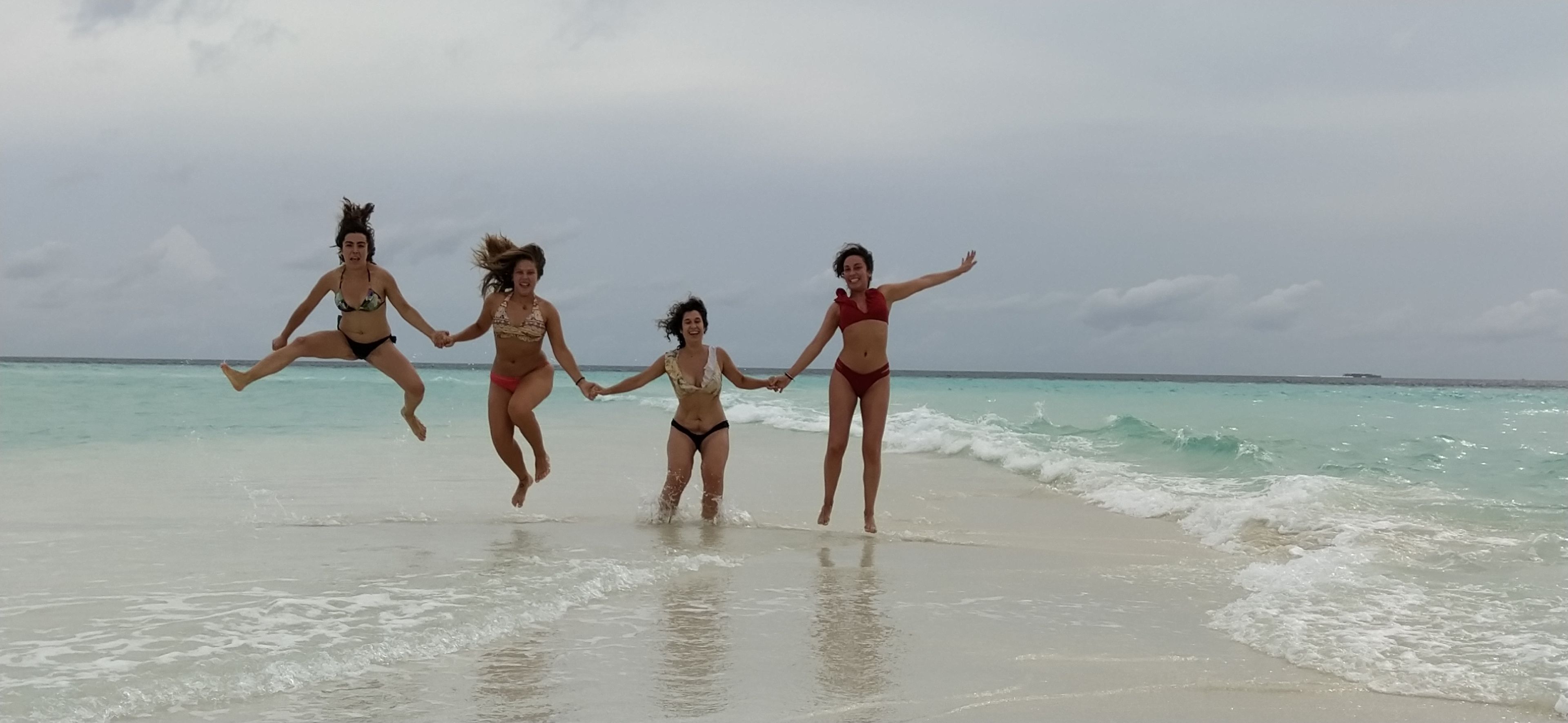 Marina Bay Villa Himandhoo