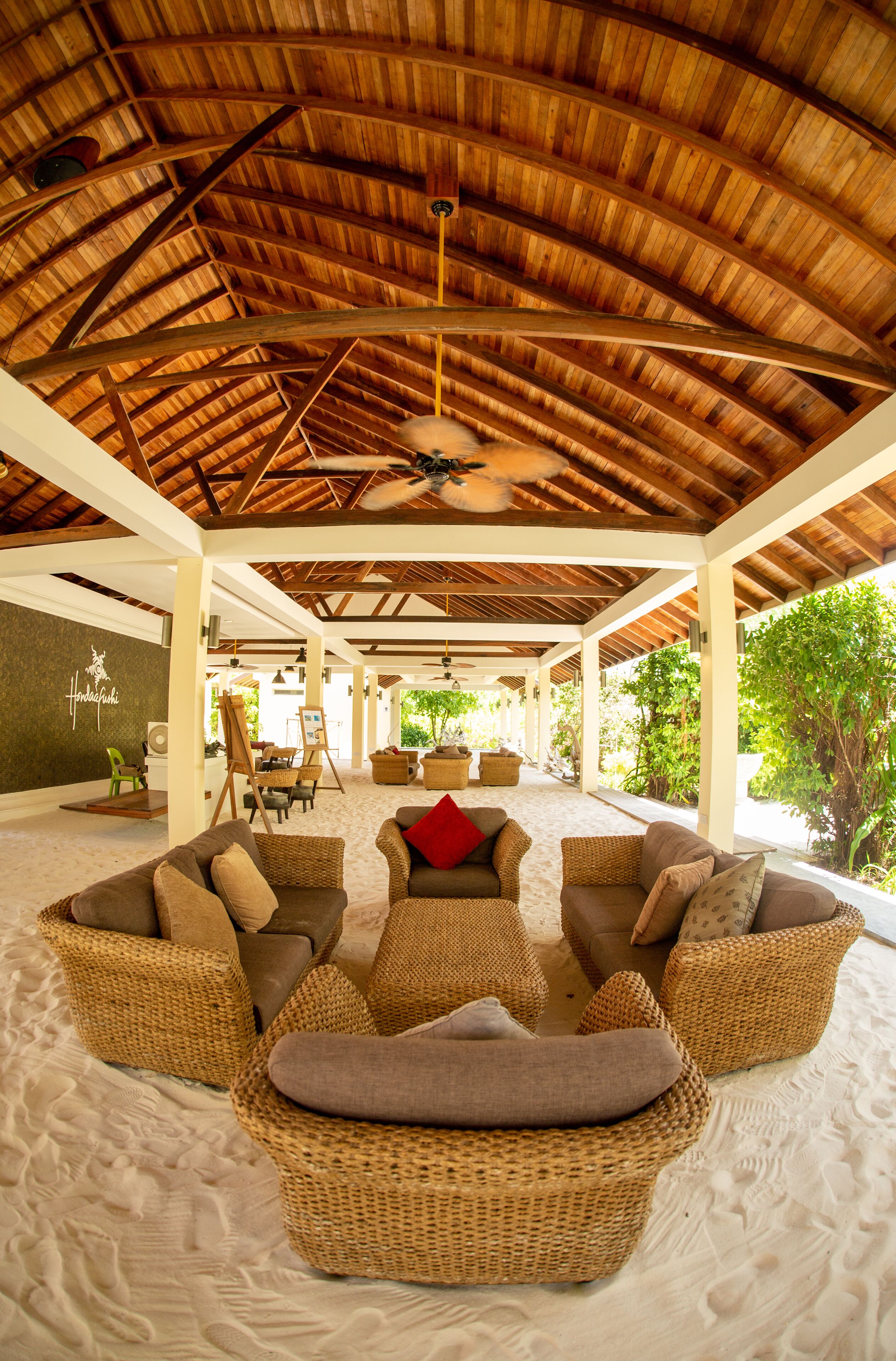 Hondaafushi Island Resort